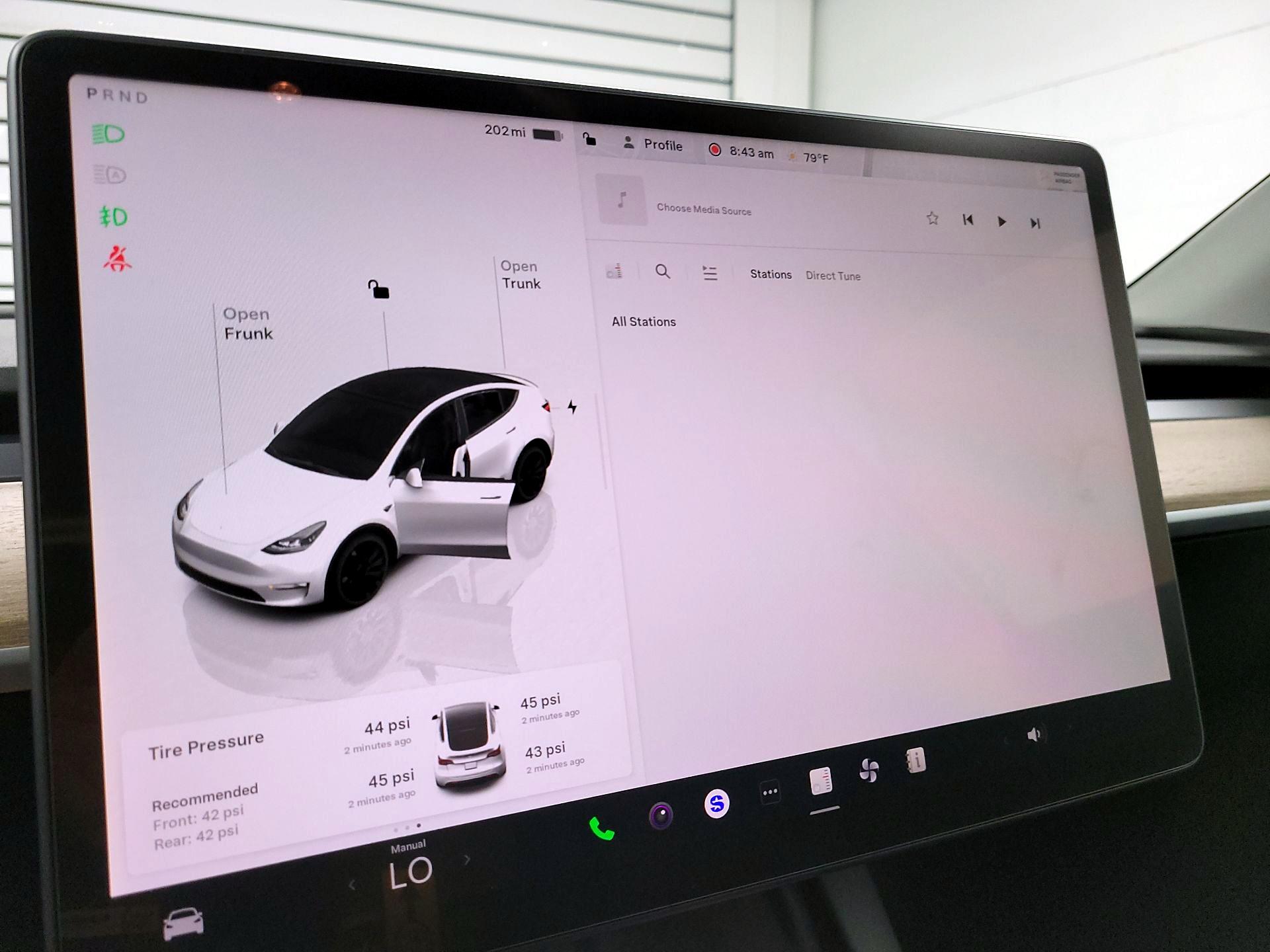 Thumbnail: 2022 Tesla Model Y - 15