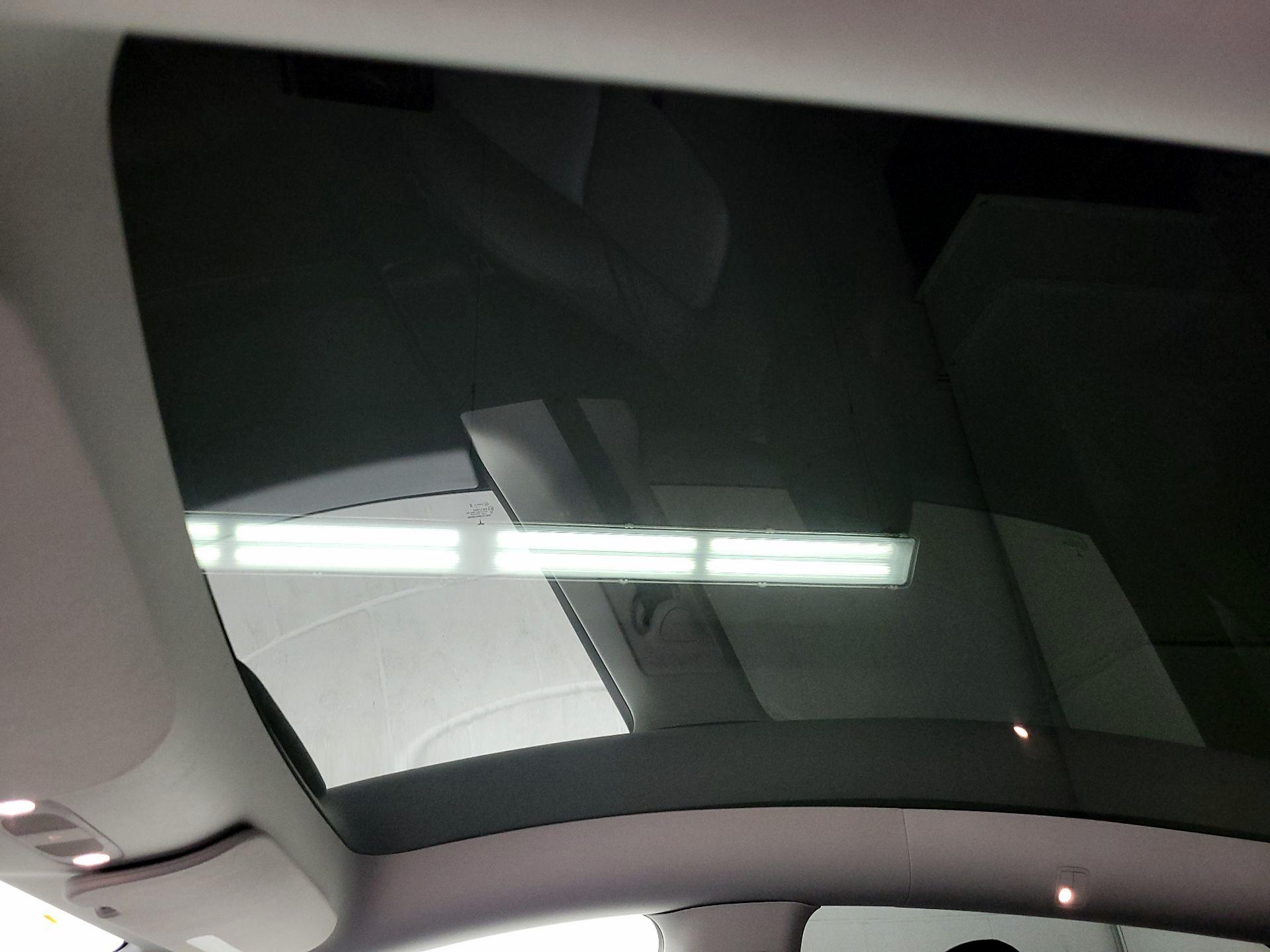 Thumbnail: 2022 Tesla Model Y - 18