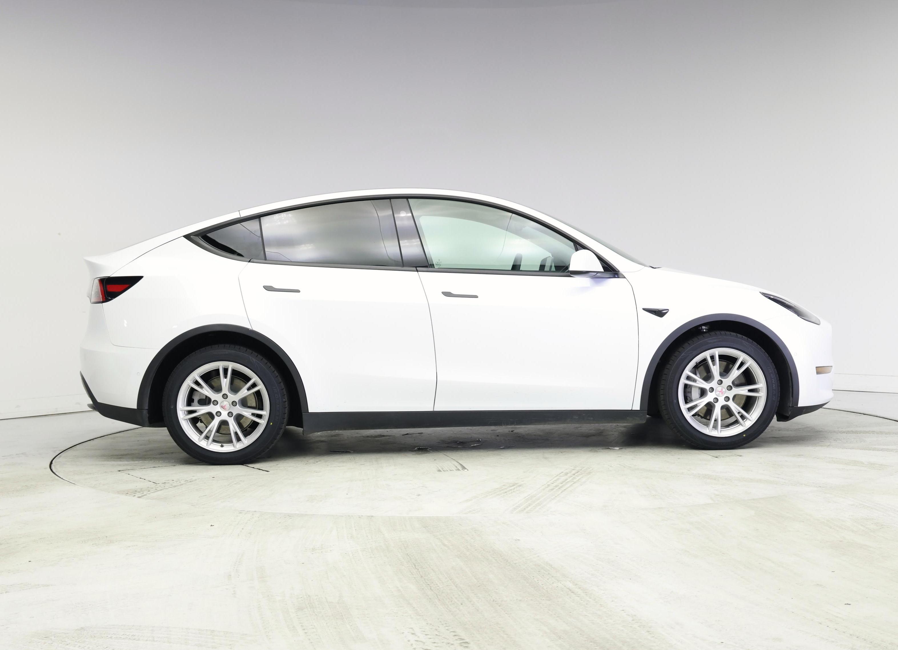 Thumbnail: 2021 Tesla Model Y - 7