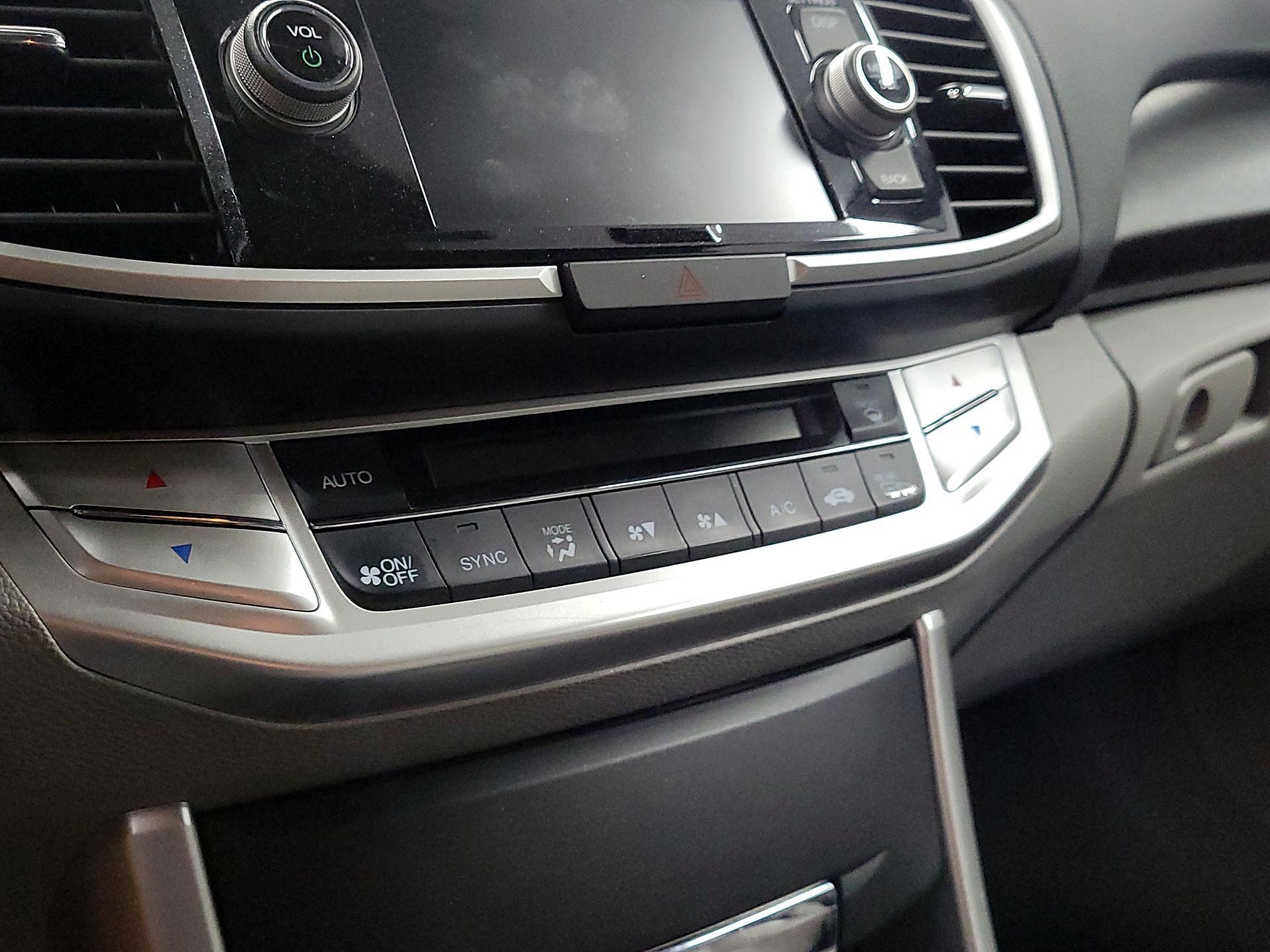 Thumbnail: 2014 Honda Accord - 16