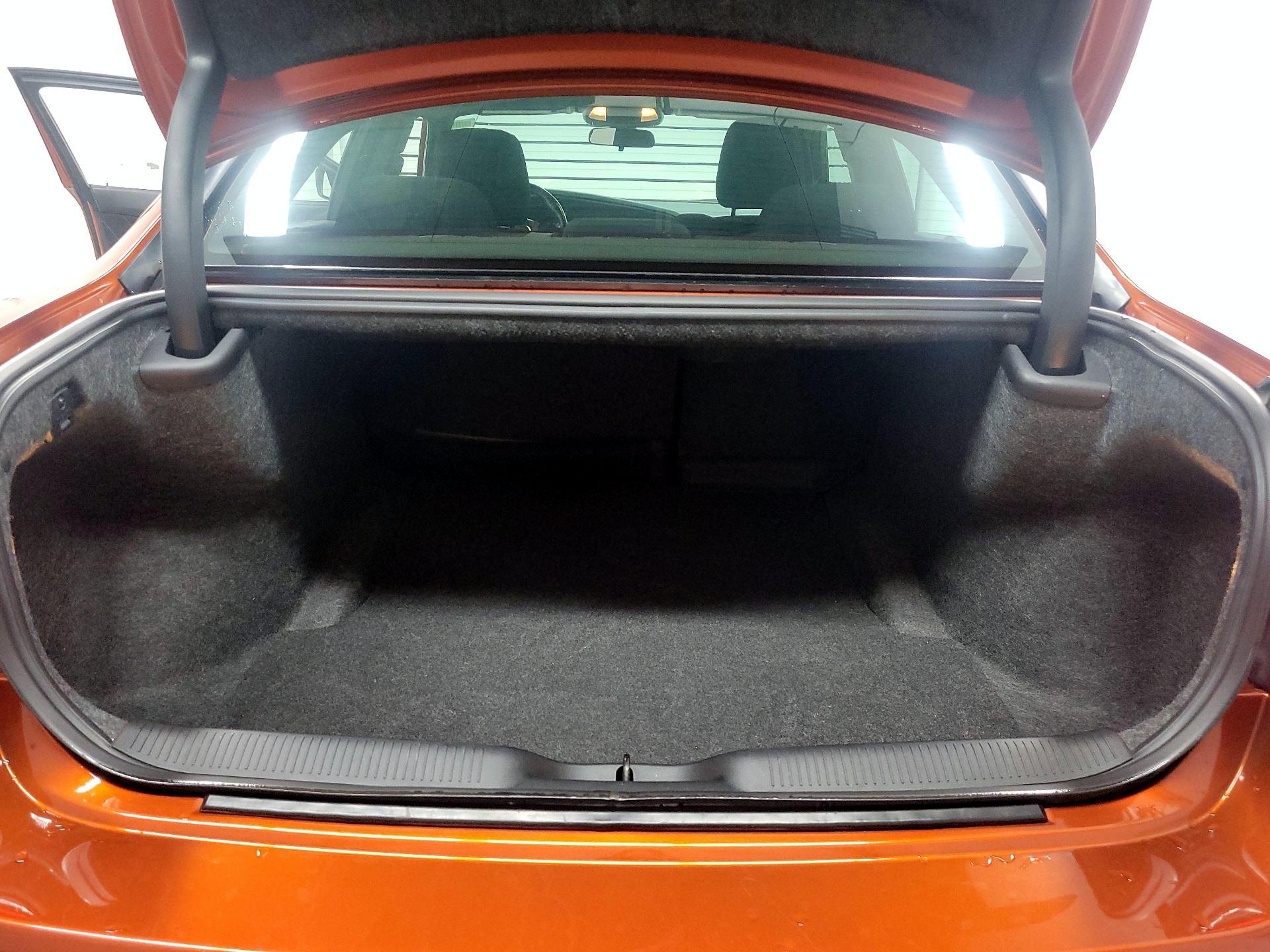 Thumbnail: 2020 Dodge Charger - 19