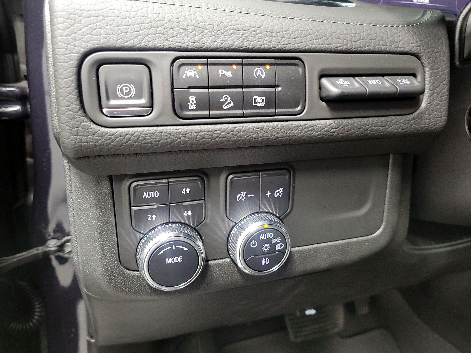 Thumbnail: 2023 GMC Yukon - 13