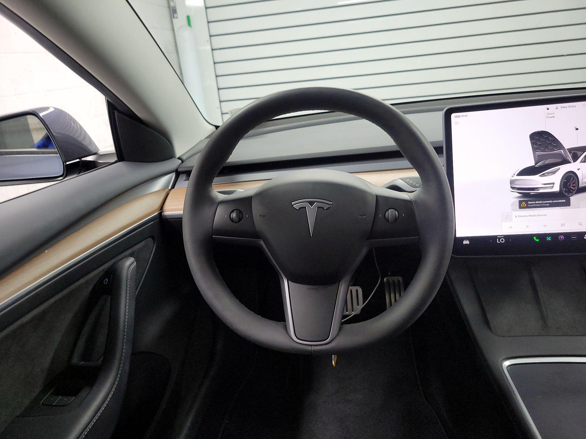 Thumbnail: 2023 Tesla Model 3 - 10