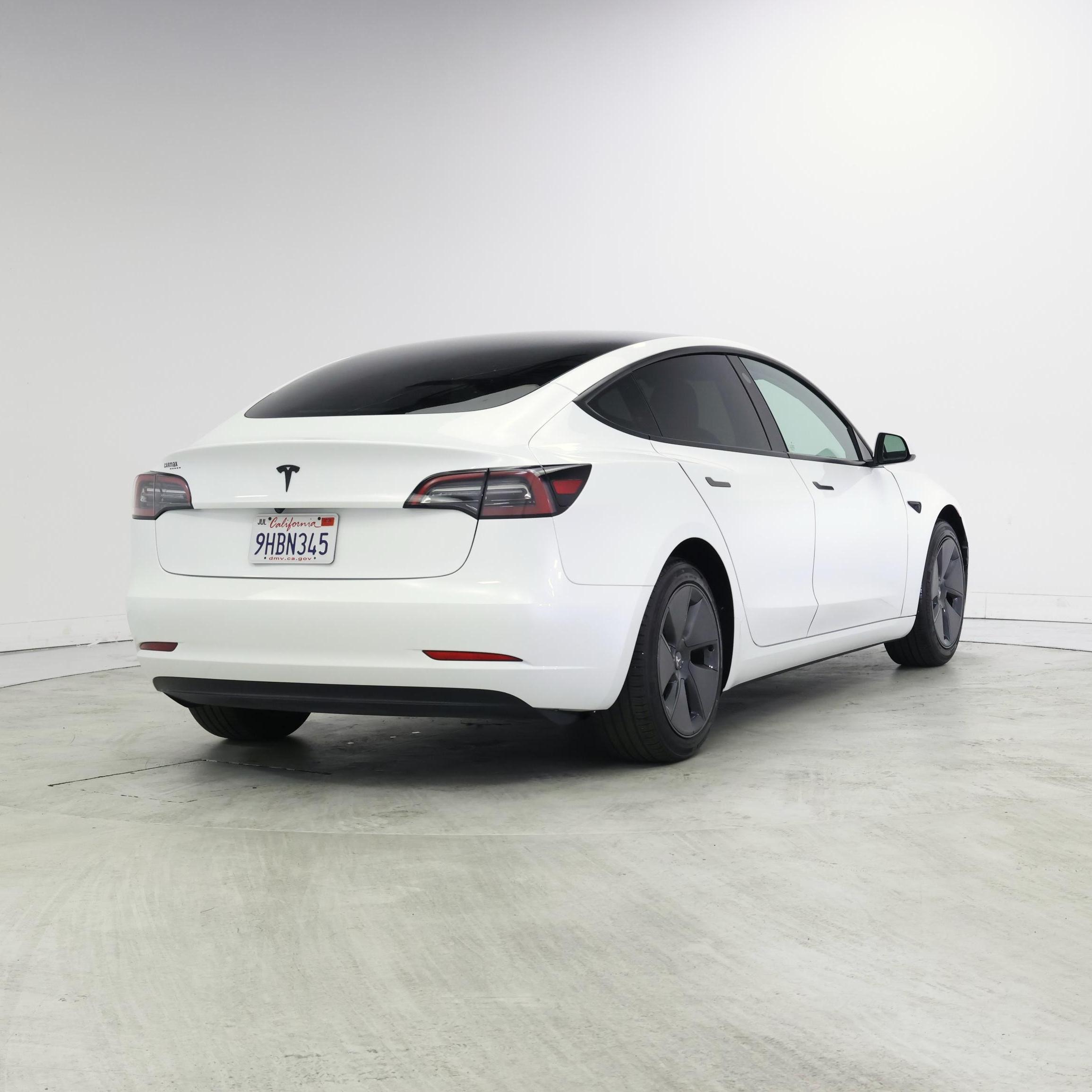 Thumbnail: 2023 Tesla Model 3 - 8