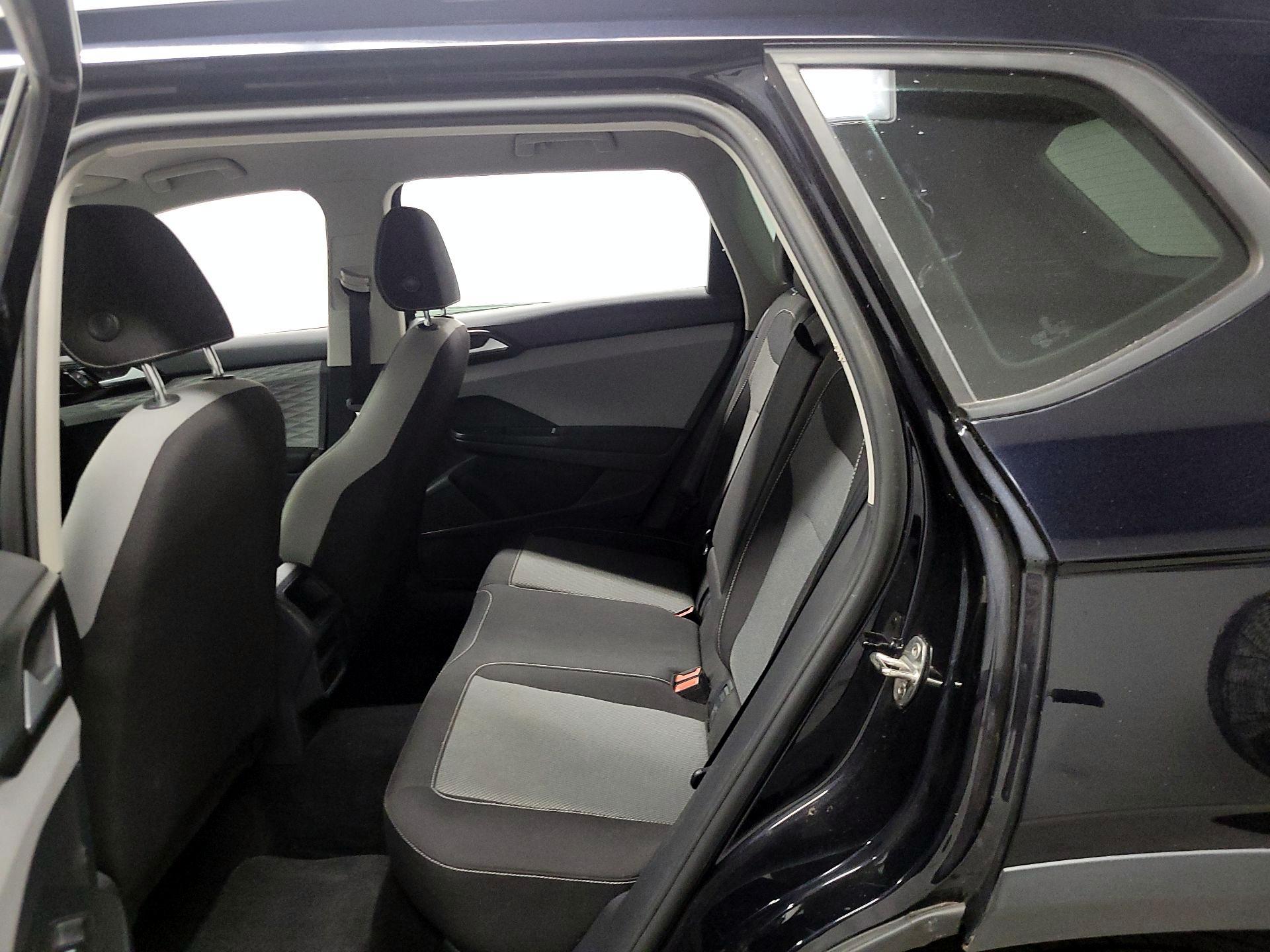 Thumbnail: 2022 Volkswagen Taos - 18