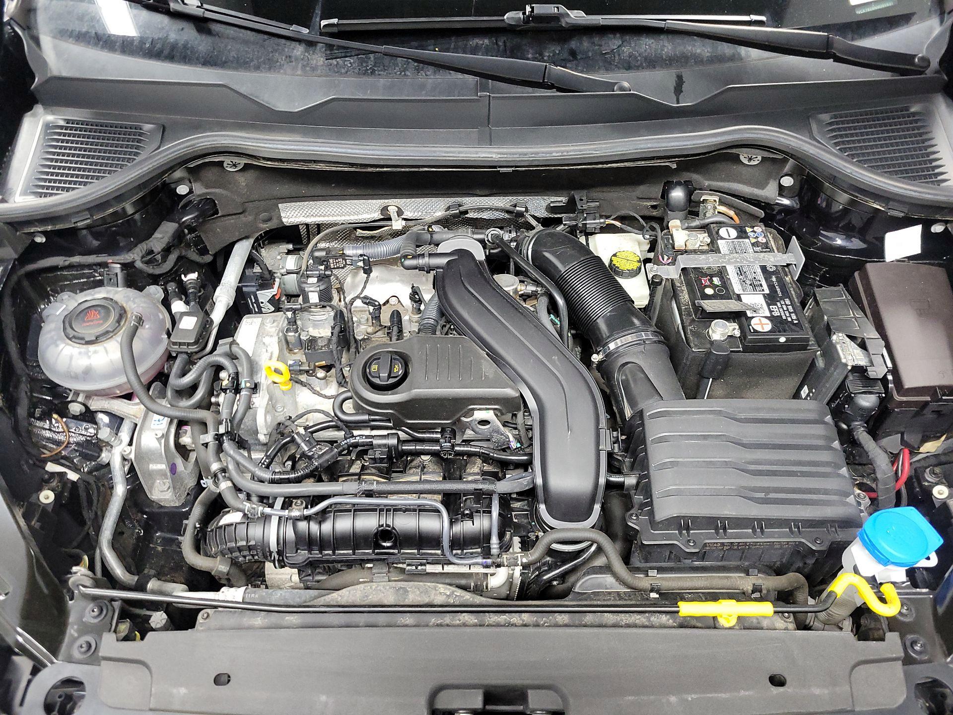 Thumbnail: 2022 Volkswagen Taos - 20