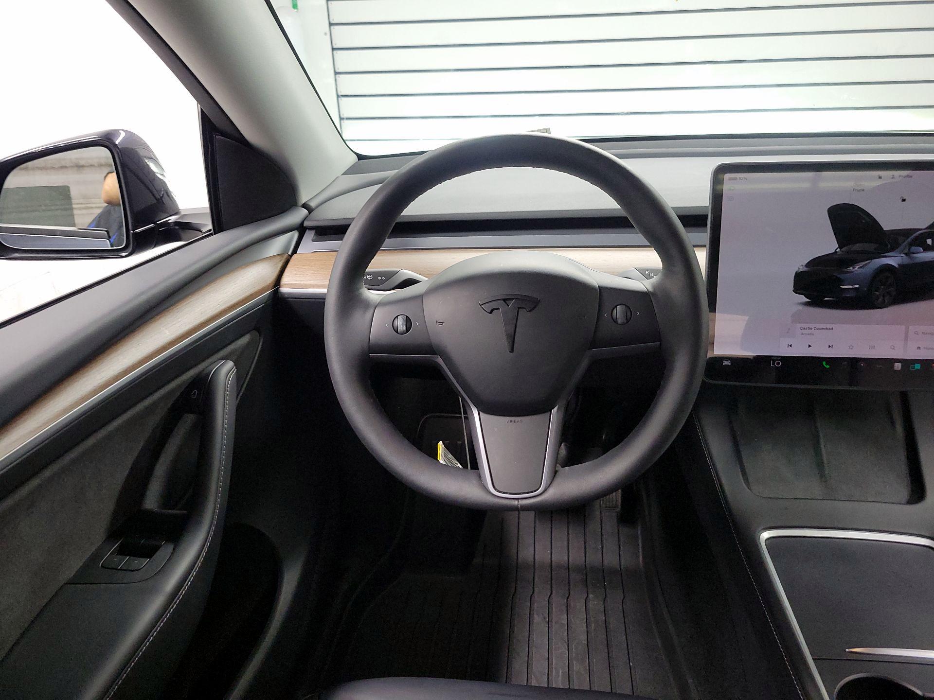 Thumbnail: 2024 Tesla Model Y - 10