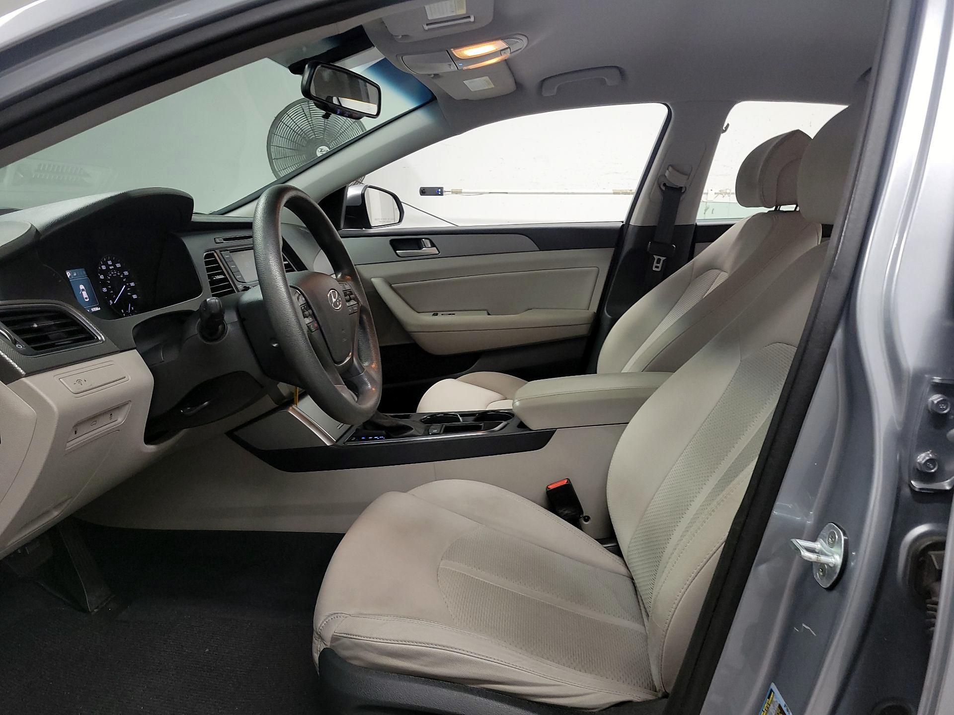 Thumbnail: 2015 Hyundai Sonata - 11