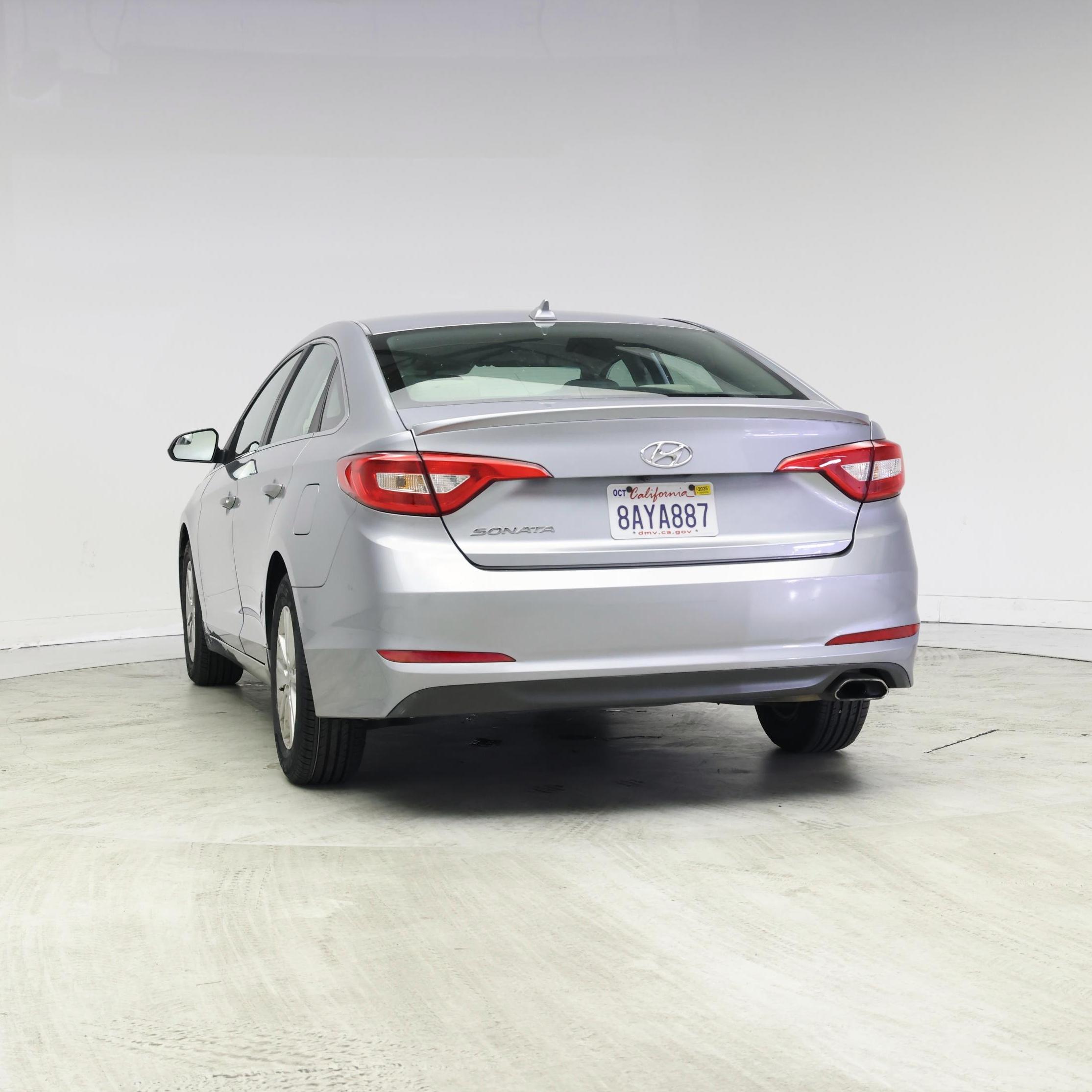 Thumbnail: 2015 Hyundai Sonata - 6