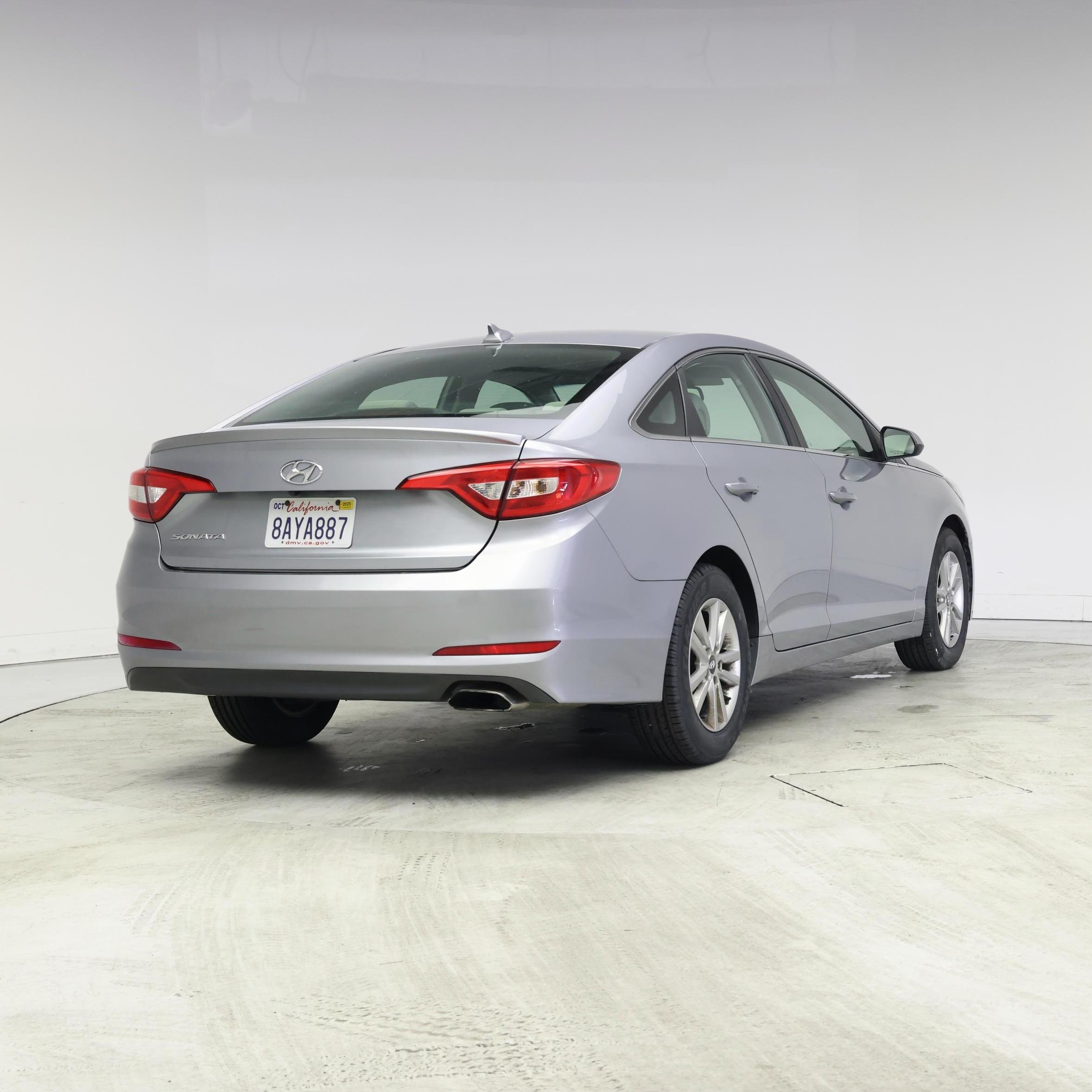 Thumbnail: 2015 Hyundai Sonata - 8