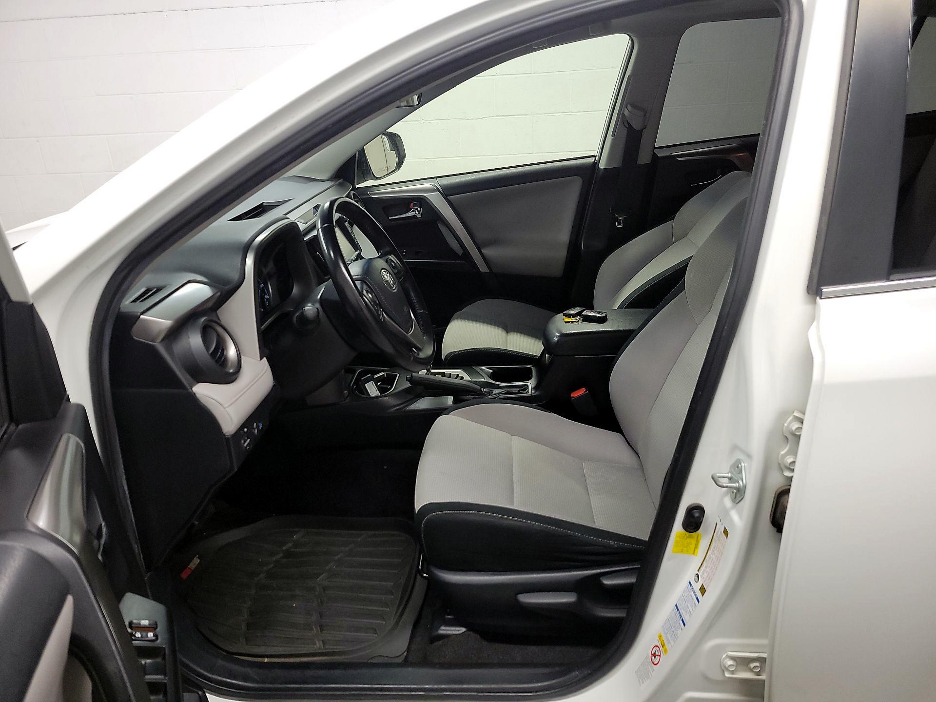 Thumbnail: 2017 Toyota RAV4 - 11