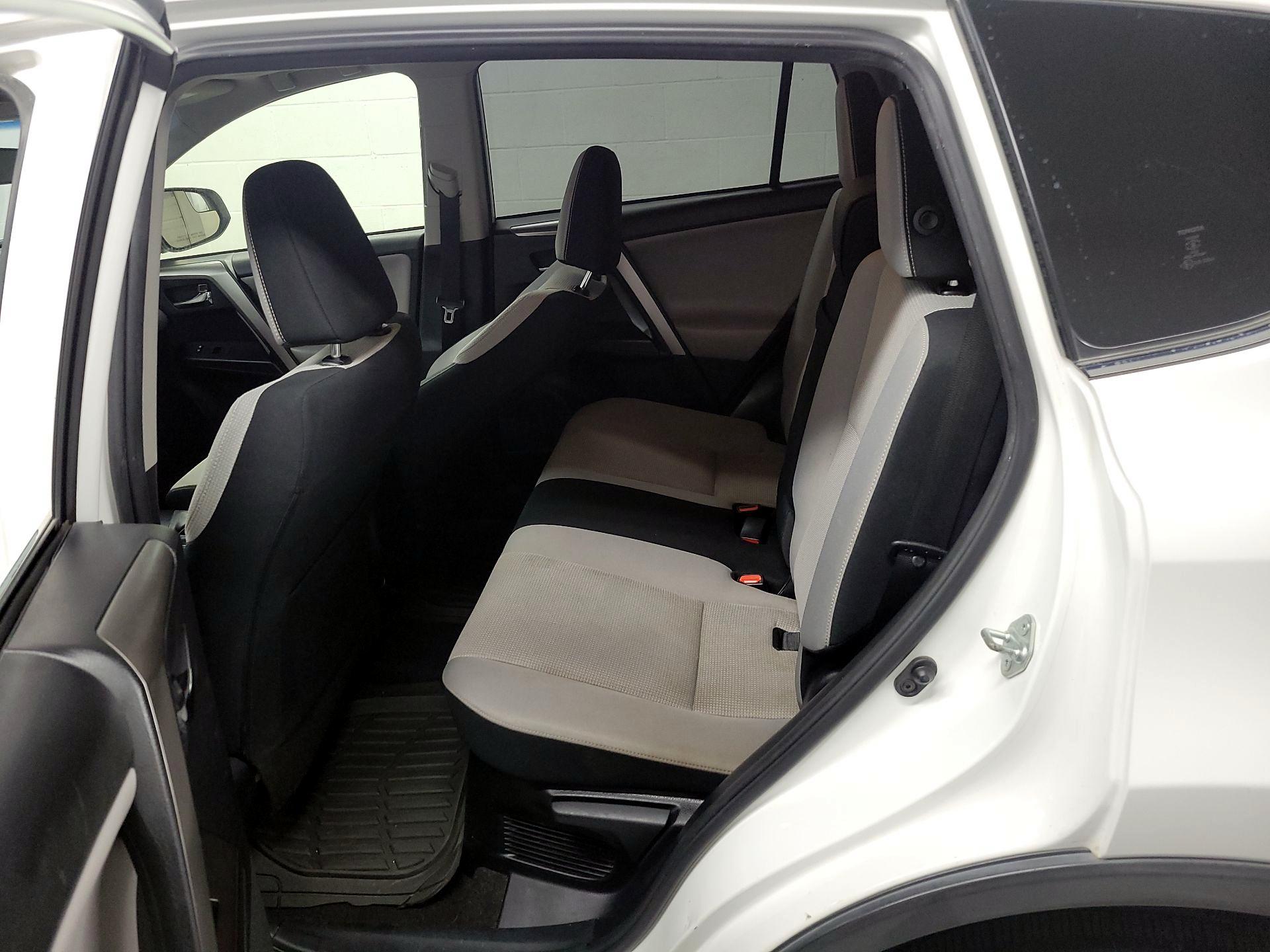 Thumbnail: 2017 Toyota RAV4 - 17