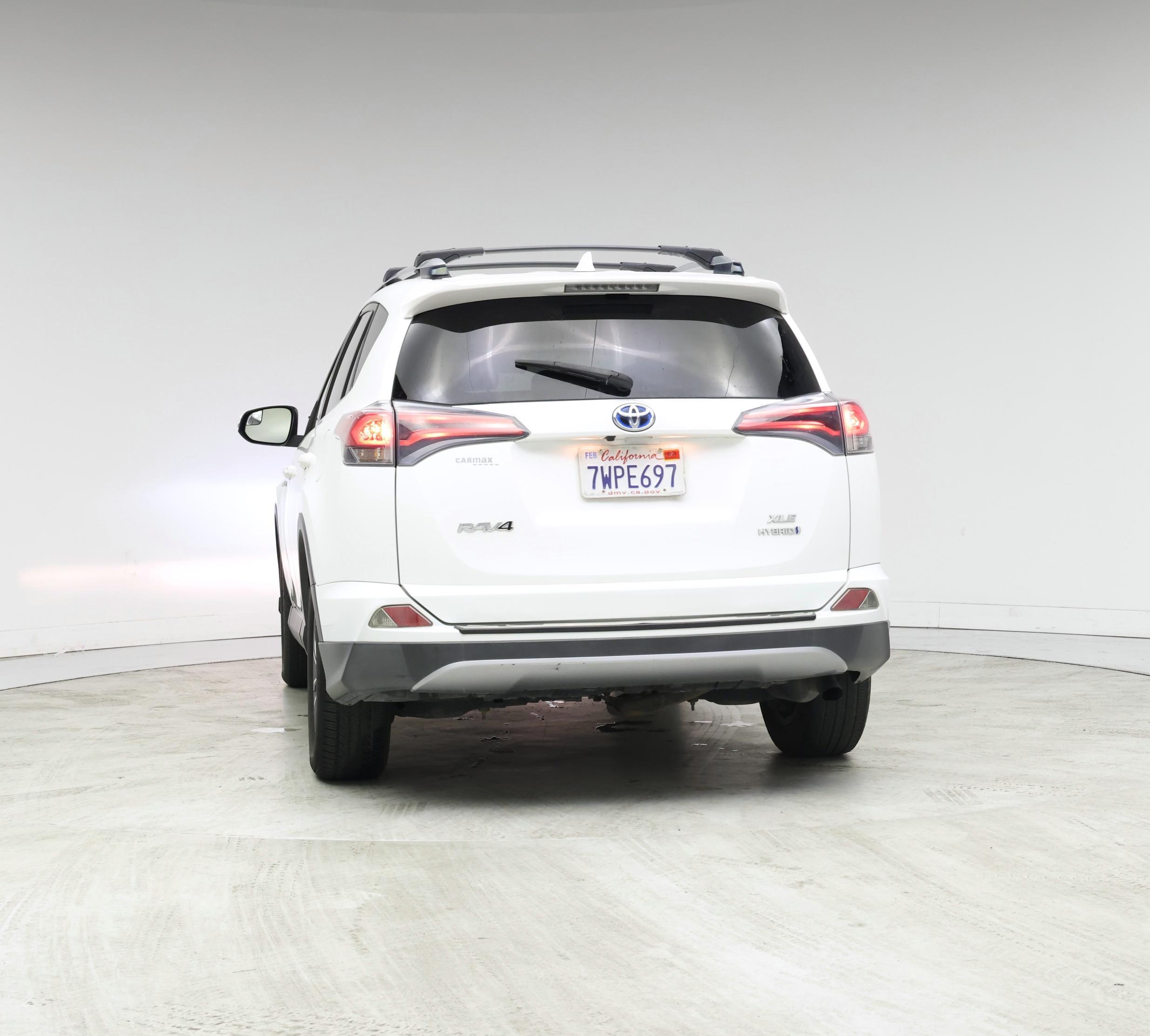 Thumbnail: 2017 Toyota RAV4 - 6