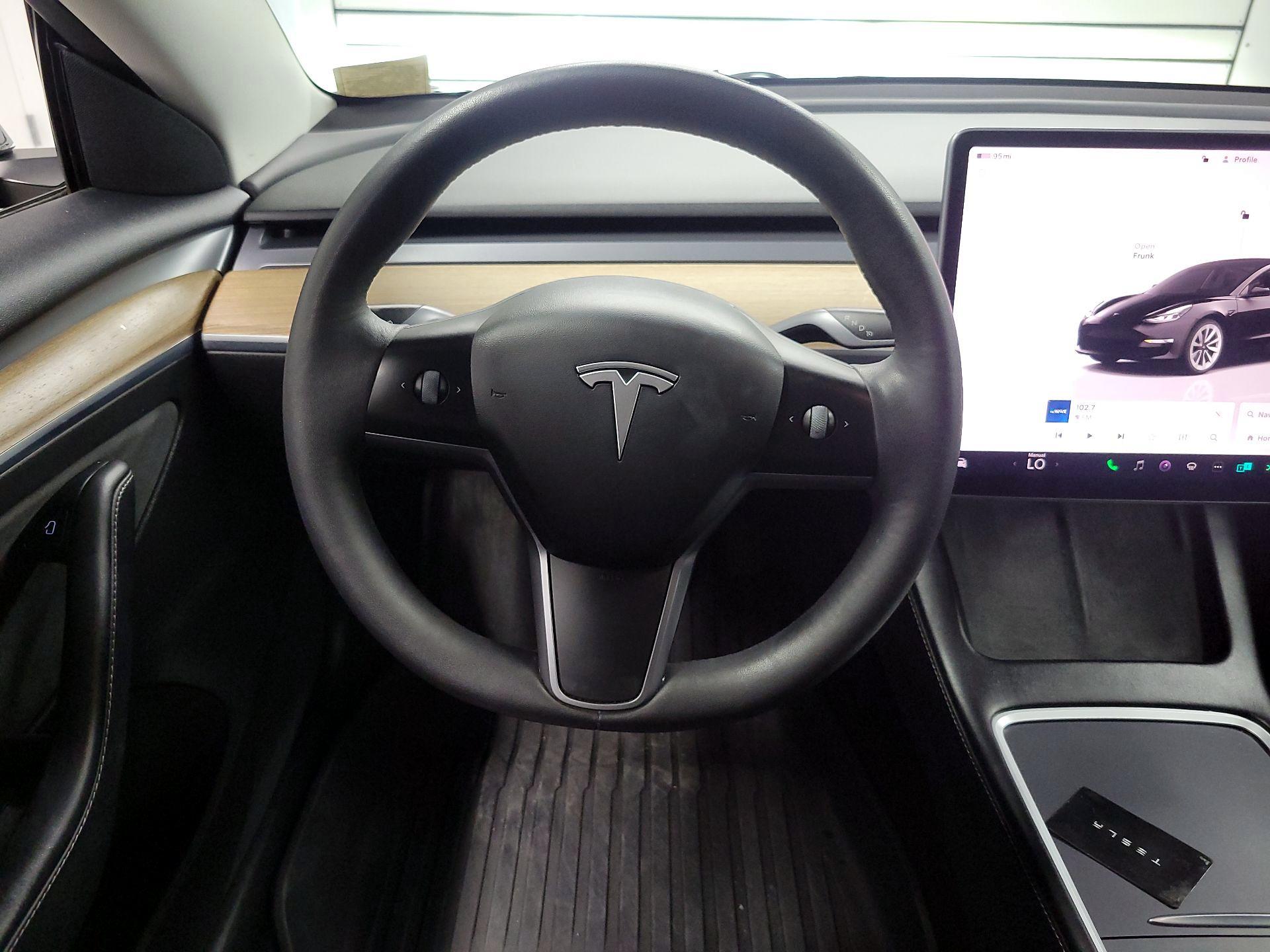 Thumbnail: 2022 Tesla Model 3 - 10