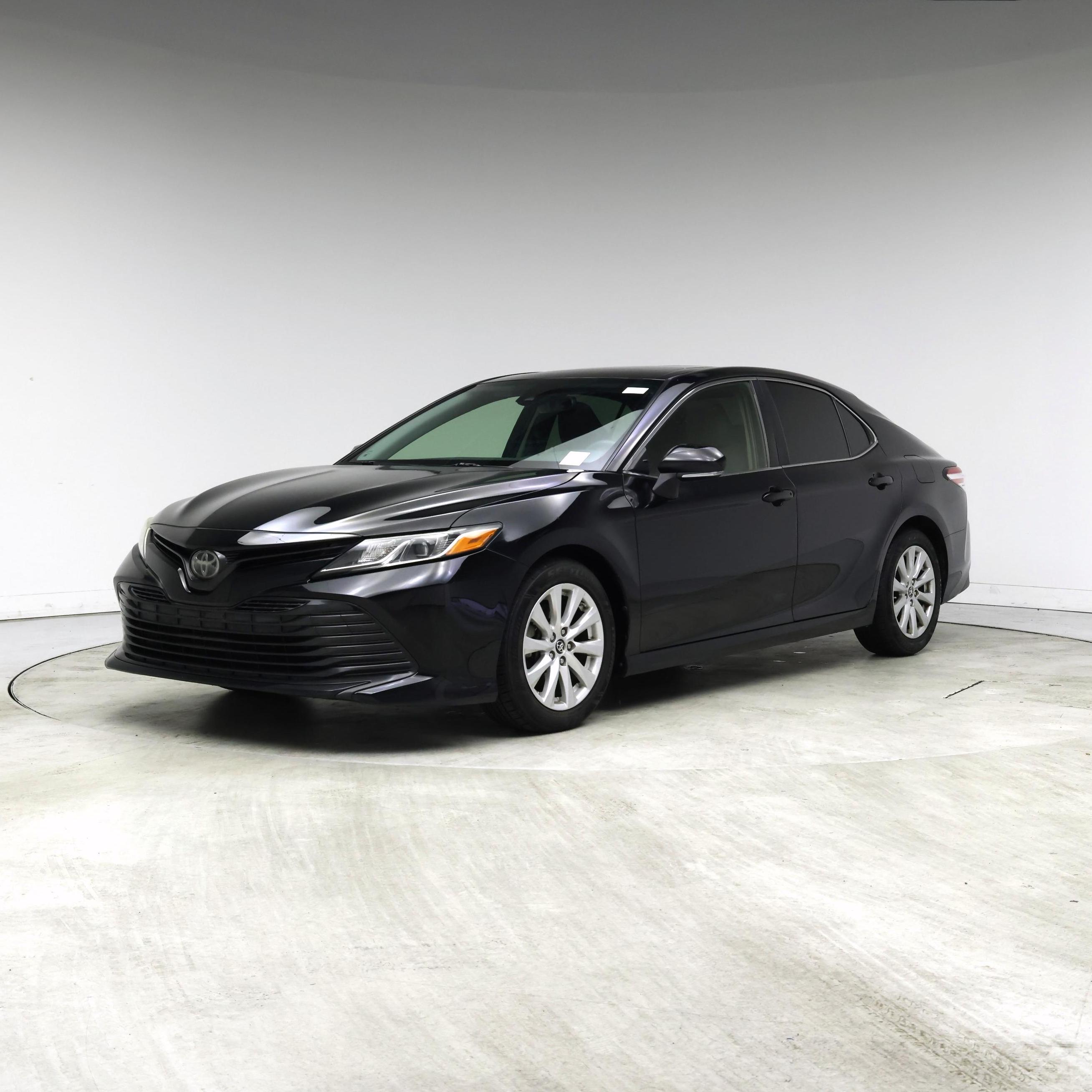 Thumbnail: 2018 Toyota Camry - 4