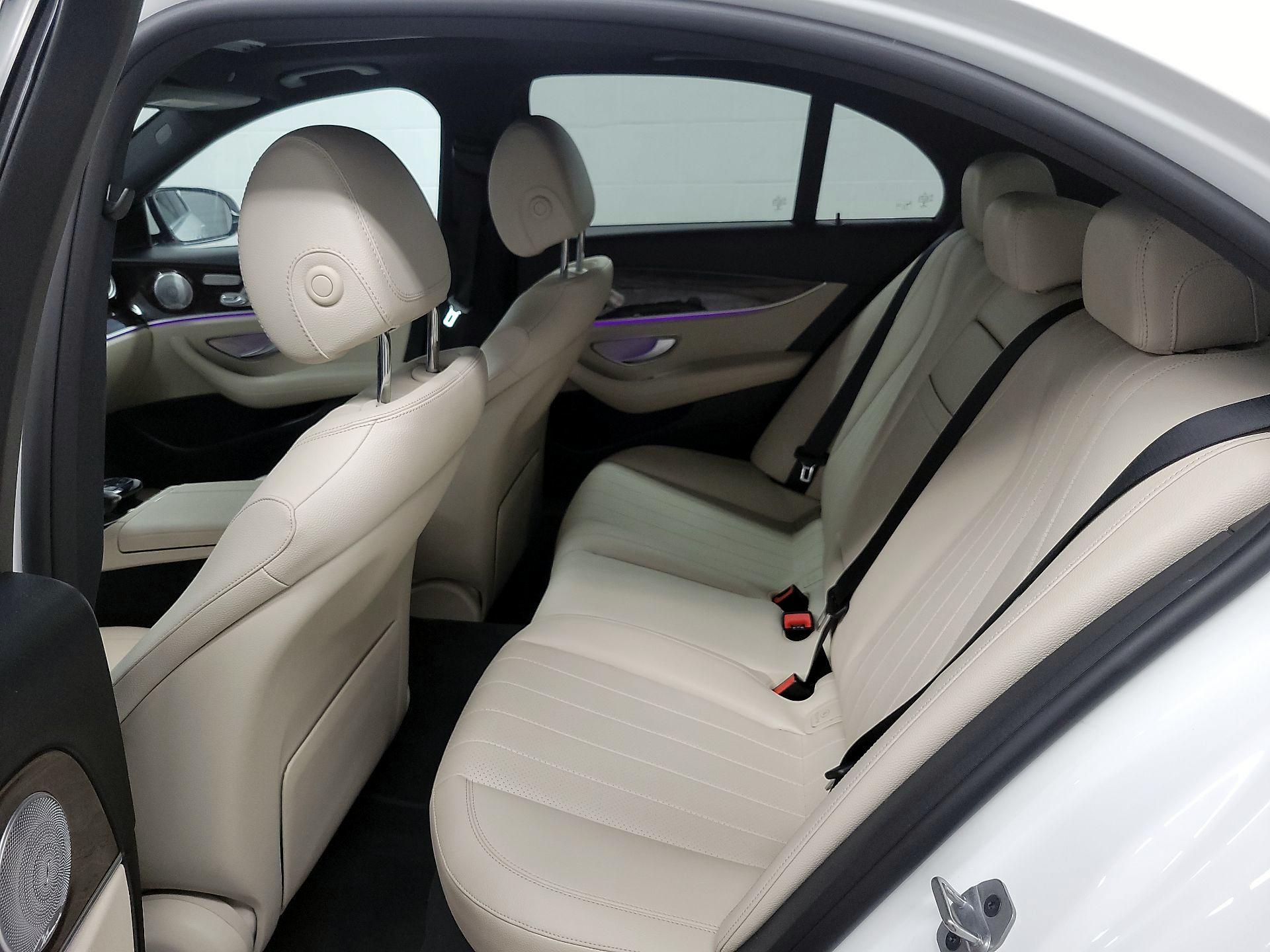 Thumbnail: 2020 Mercedes-Benz E-Class - 18
