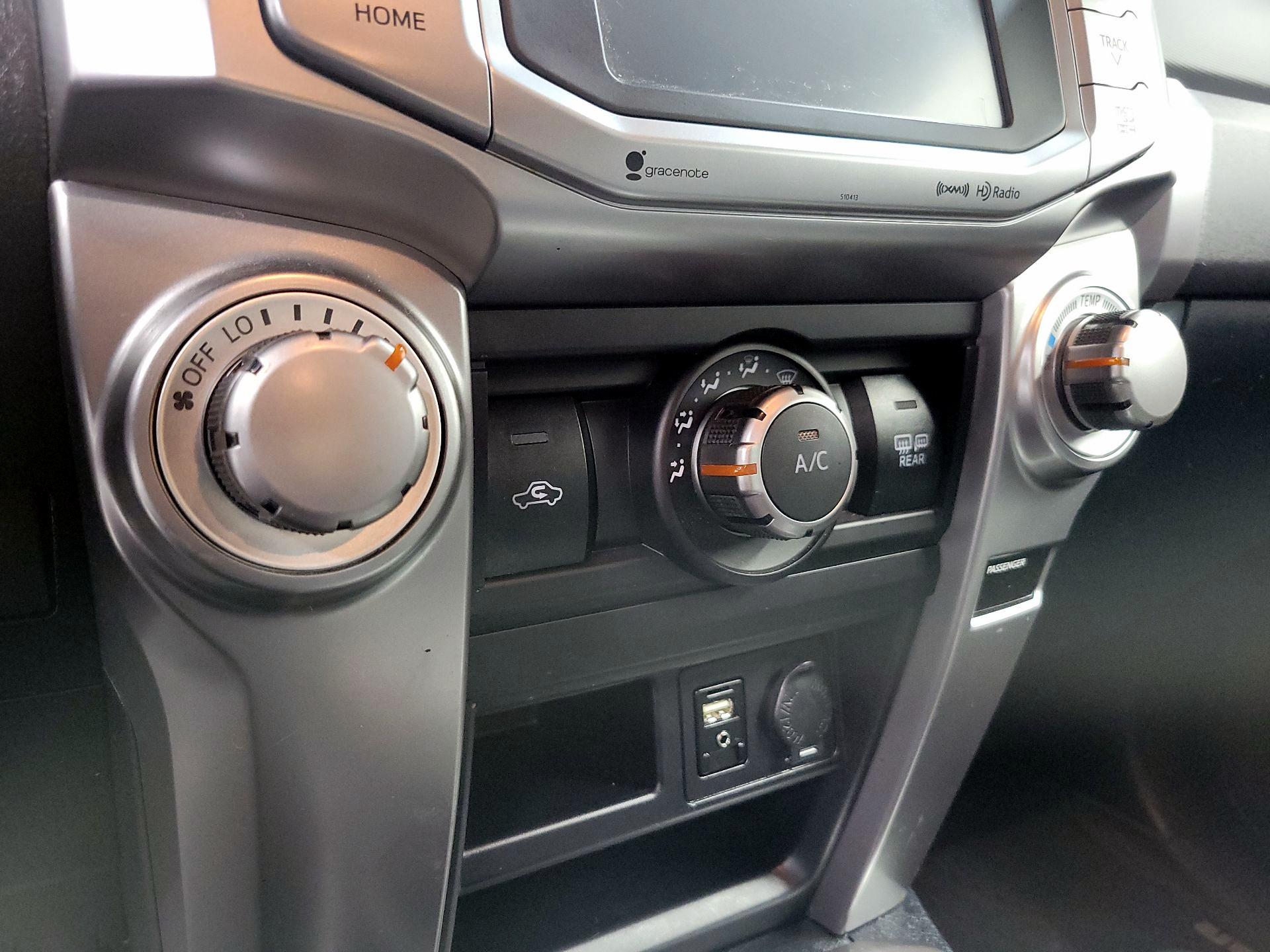 Thumbnail: 2019 Toyota 4Runner - 16