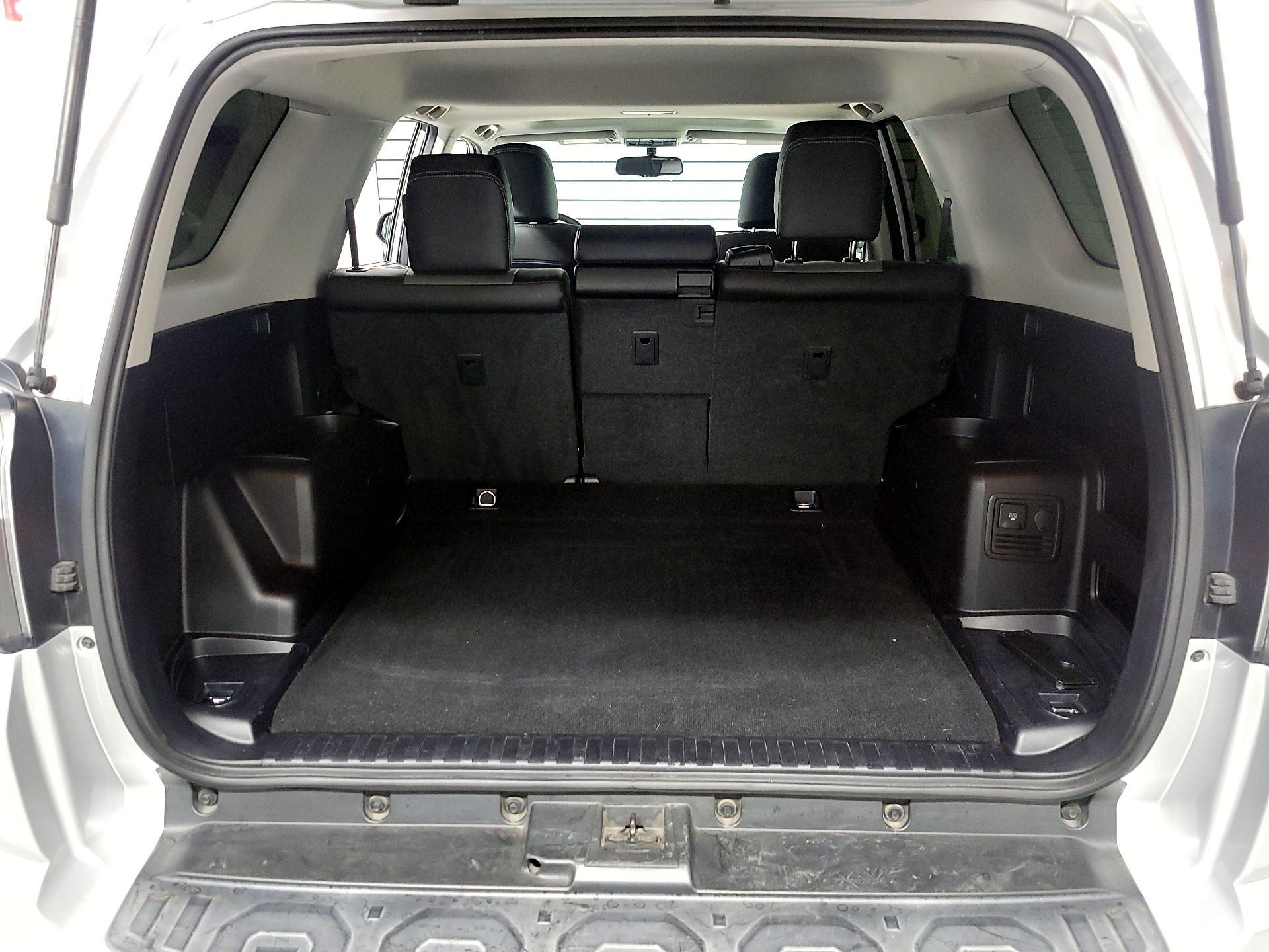 Thumbnail: 2019 Toyota 4Runner - 20
