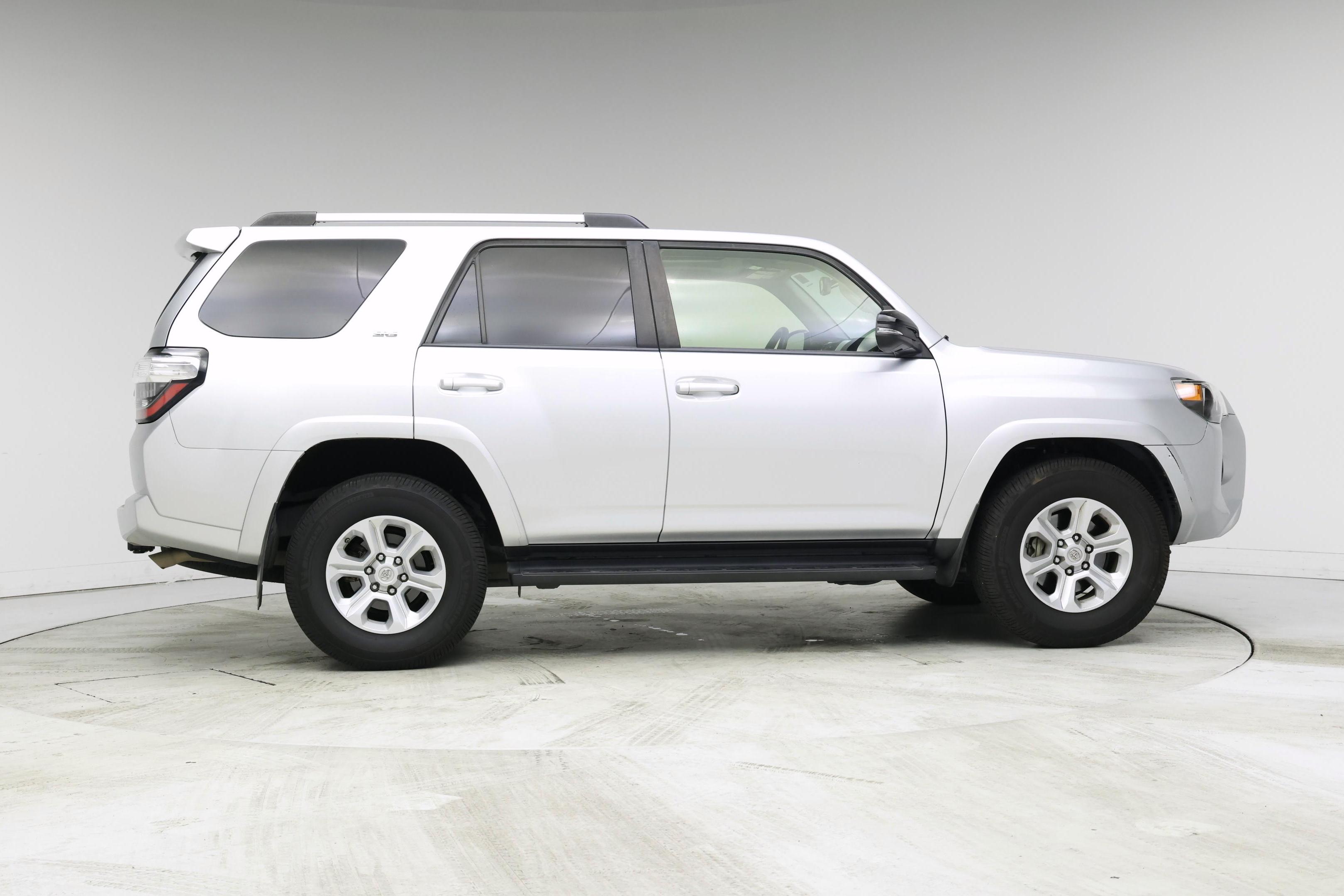 Thumbnail: 2019 Toyota 4Runner - 7