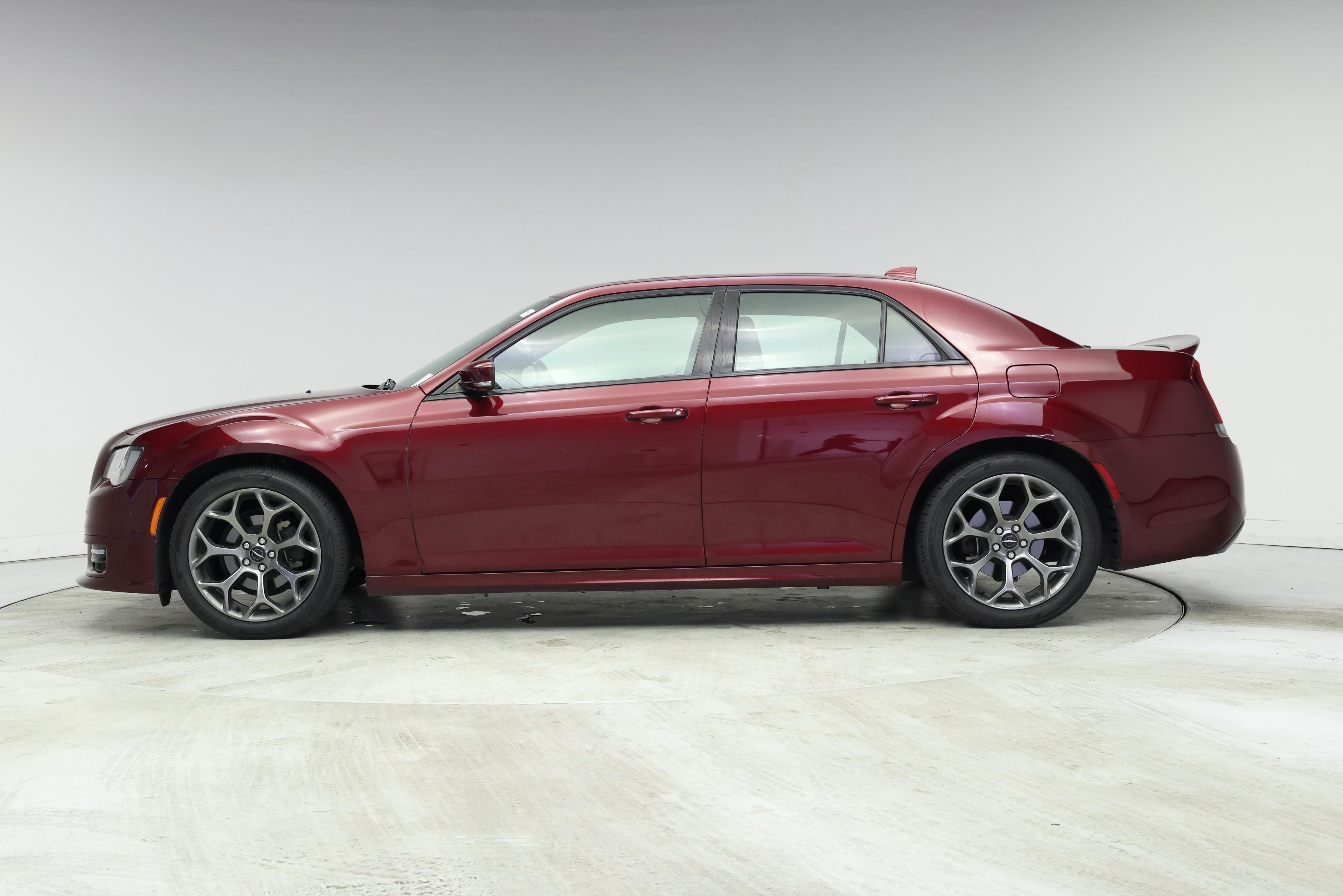 Thumbnail: 2018 Chrysler 300 - 3