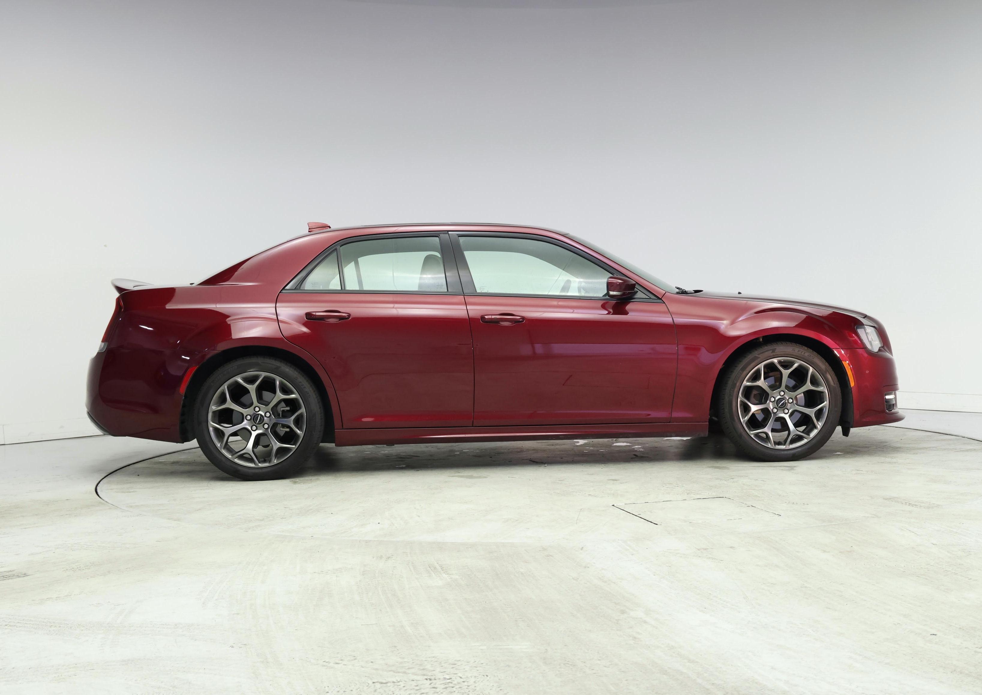 Thumbnail: 2018 Chrysler 300 - 7