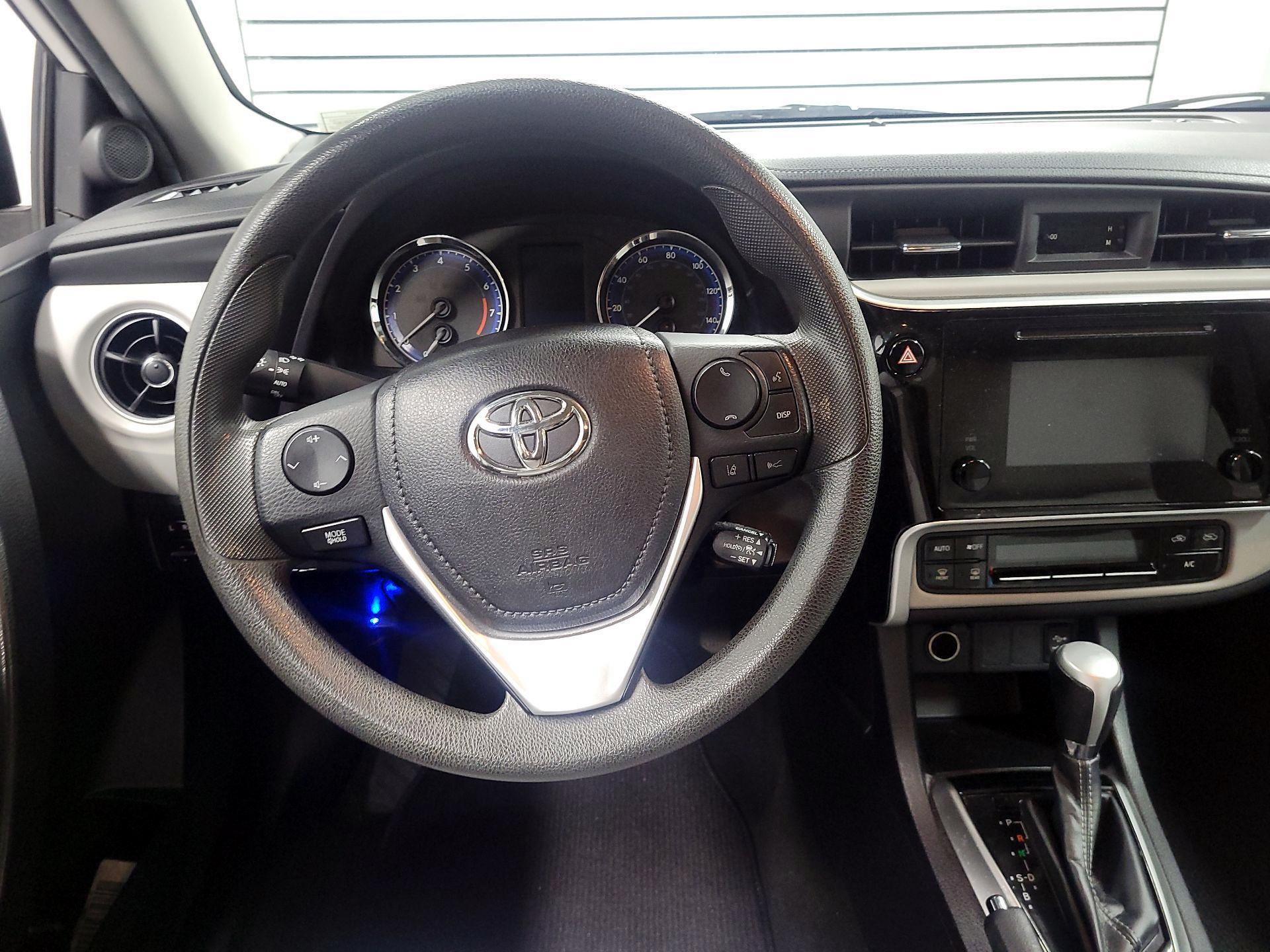 Thumbnail: 2019 Toyota Corolla - 10