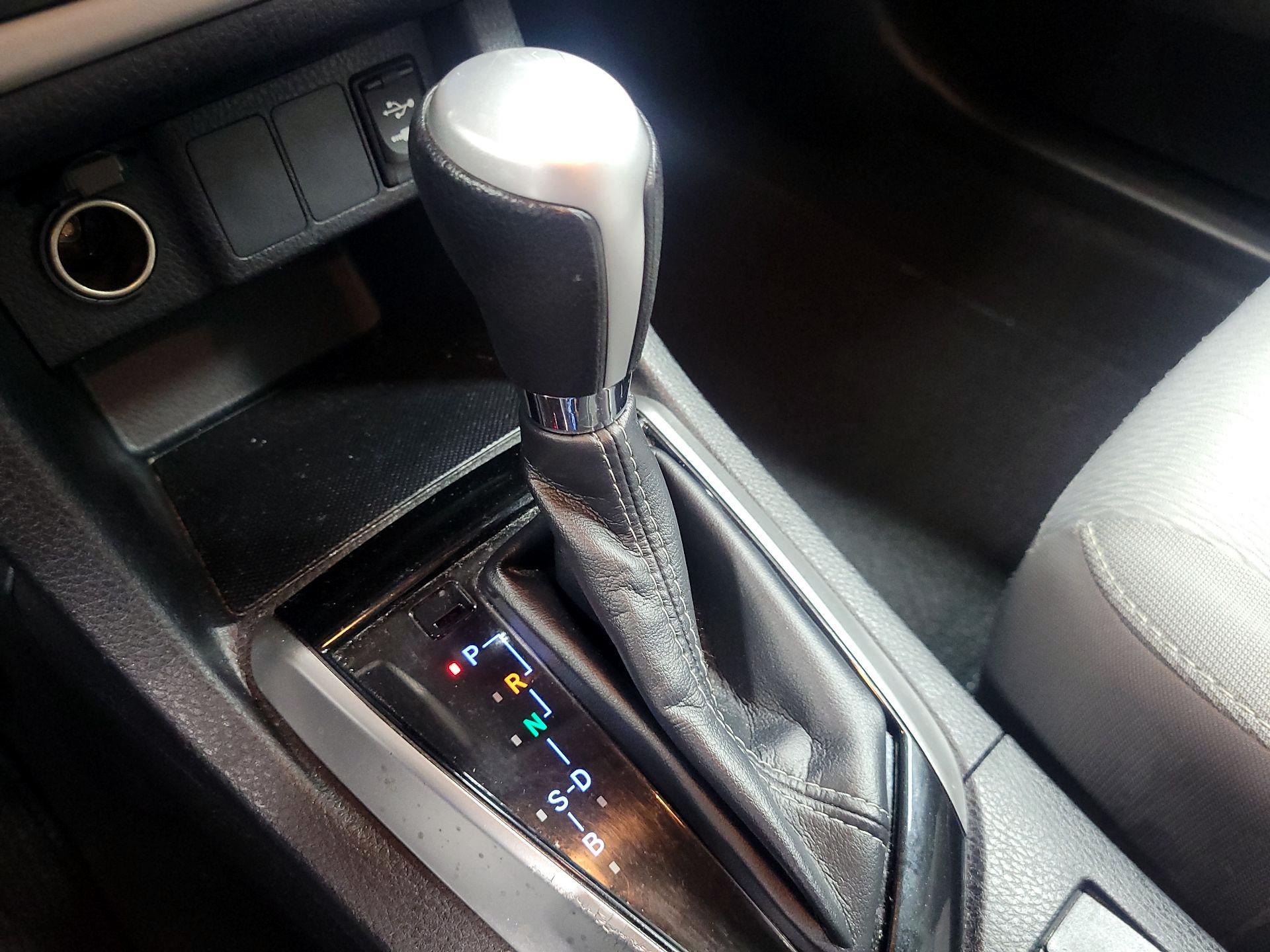 Thumbnail: 2019 Toyota Corolla - 15