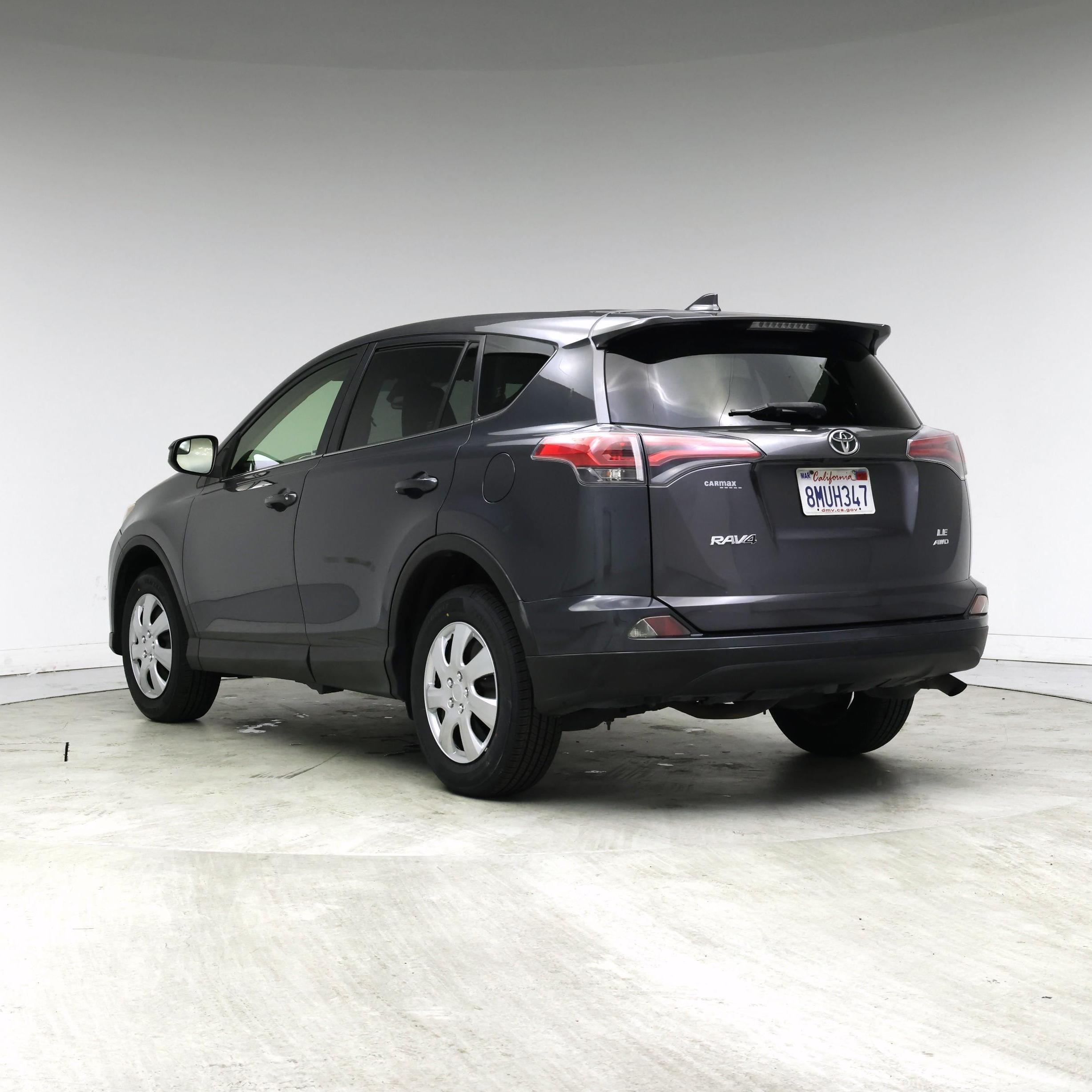 Thumbnail: 2018 Toyota RAV4 - 2