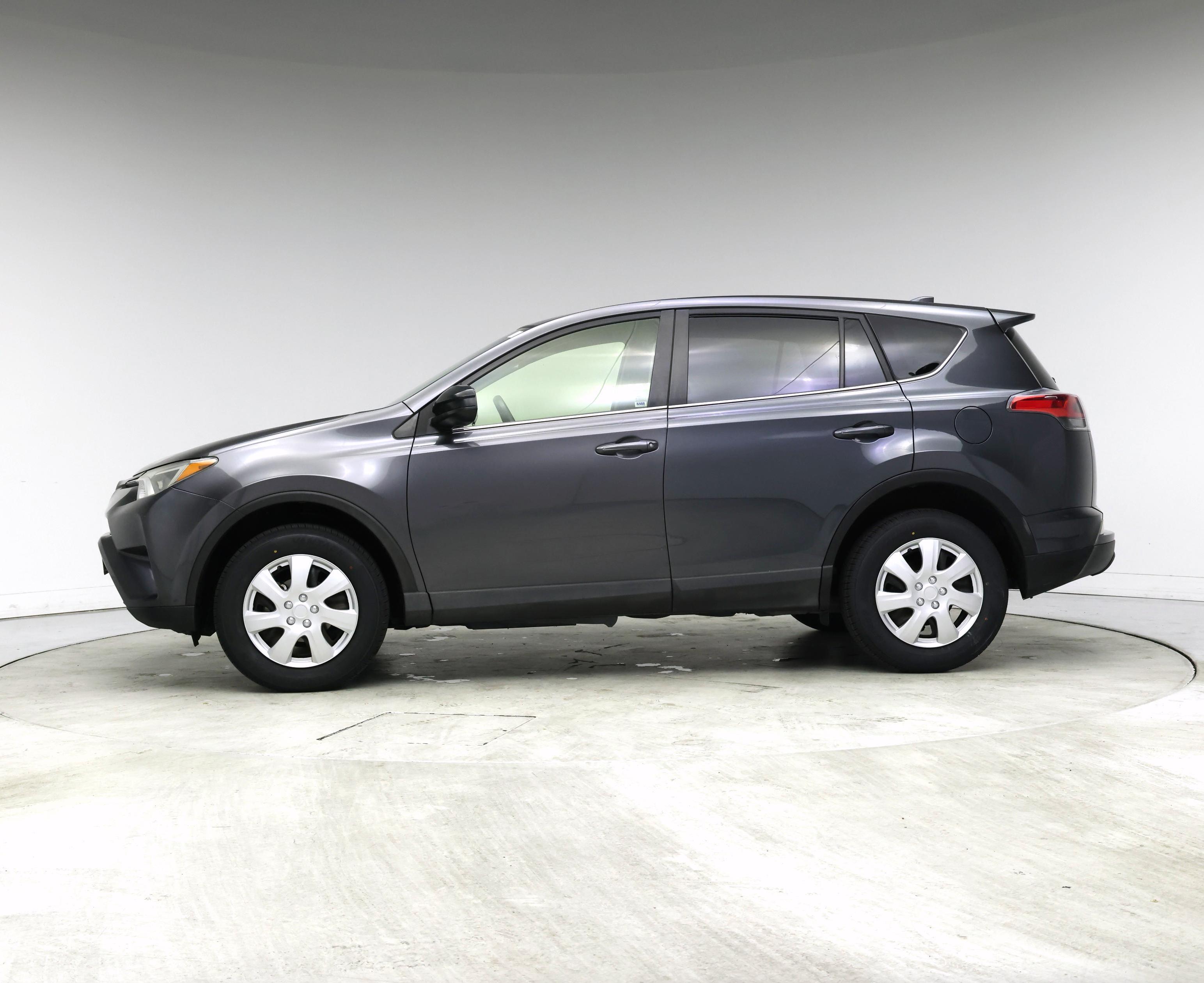 Thumbnail: 2018 Toyota RAV4 - 3