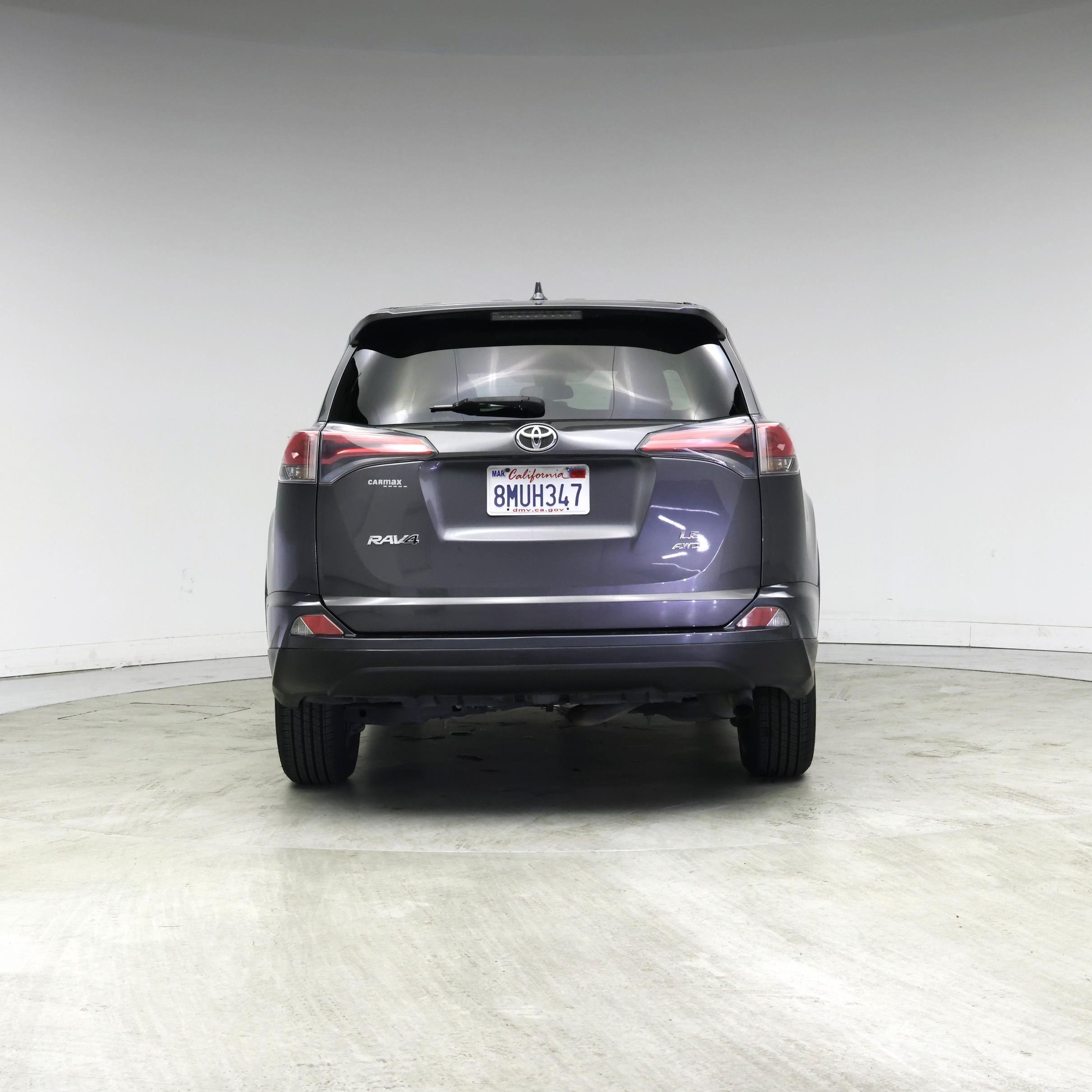Thumbnail: 2018 Toyota RAV4 - 6
