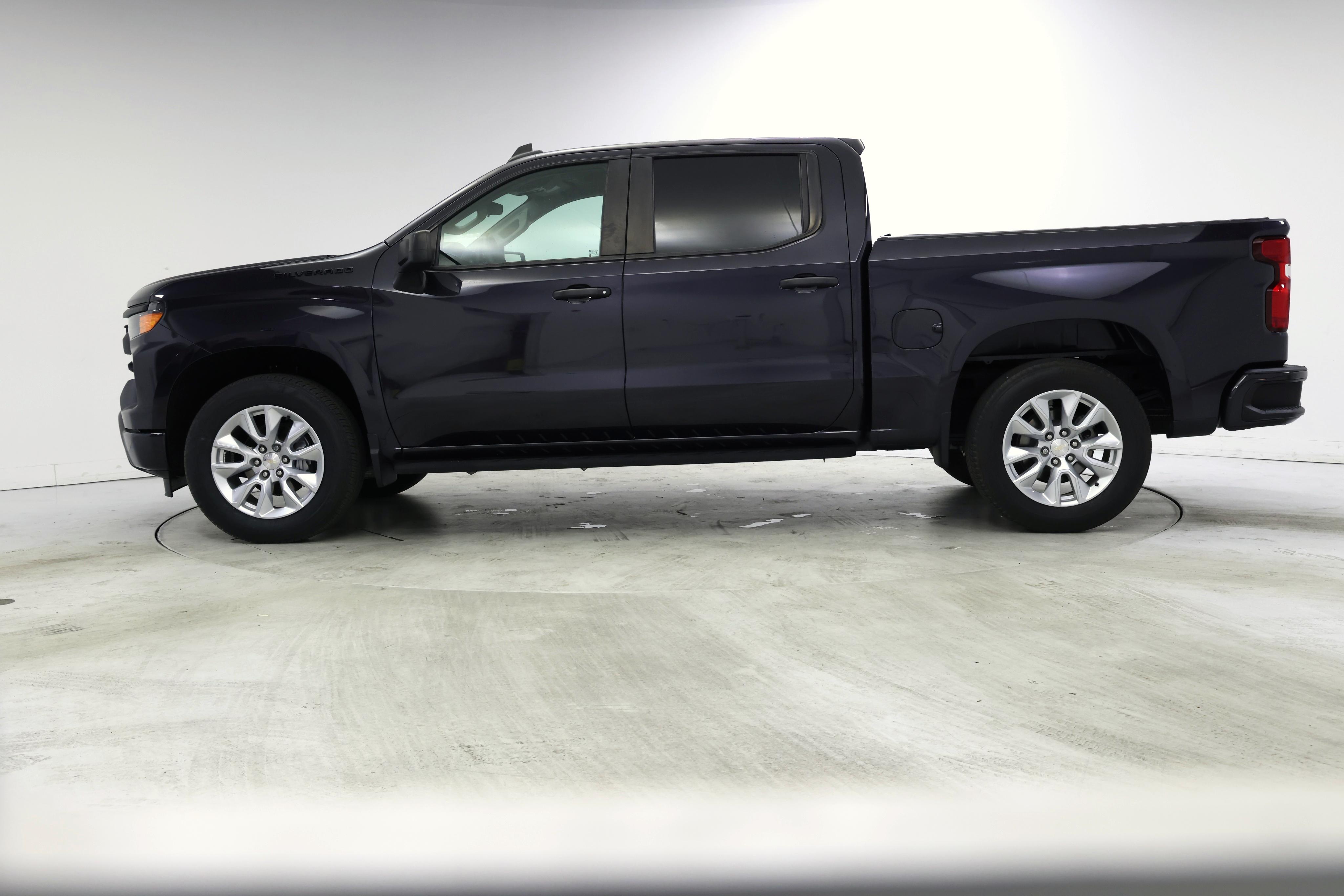 Thumbnail: 2023 Chevrolet Silverado 1500 - 3
