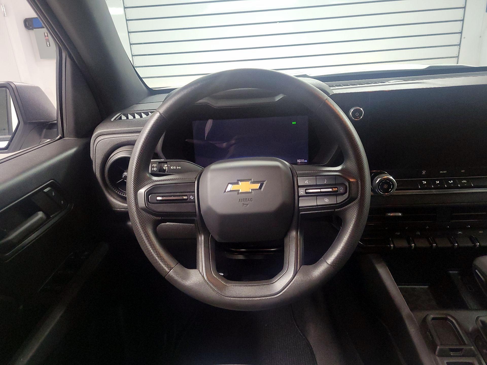 Thumbnail: 2024 Chevrolet Colorado - 10