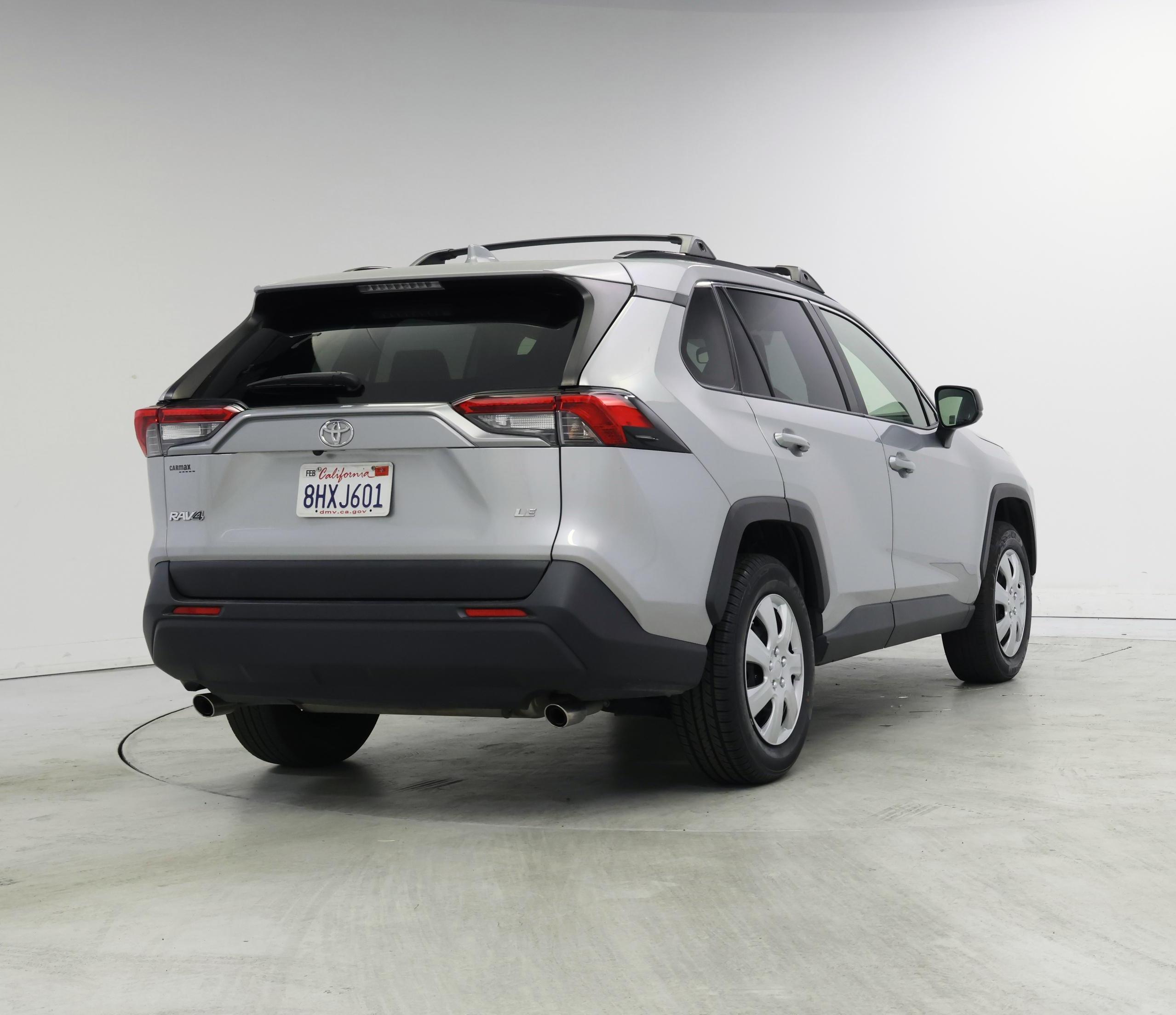 Thumbnail: 2019 Toyota RAV4 - 8