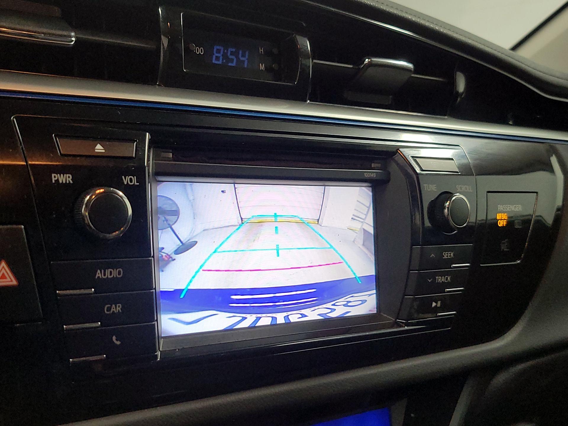 Thumbnail: 2015 Toyota Corolla - 14