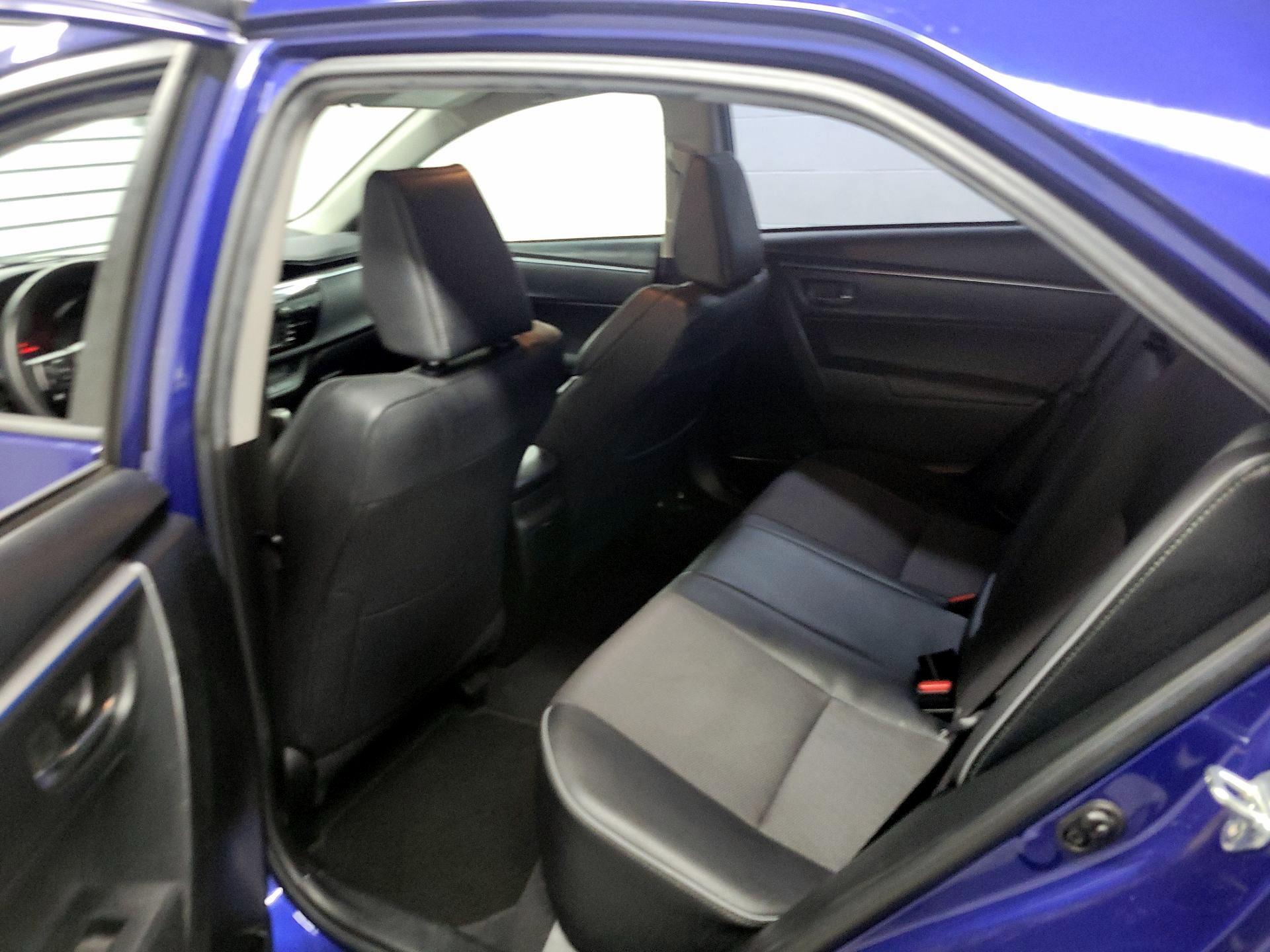 Thumbnail: 2015 Toyota Corolla - 19