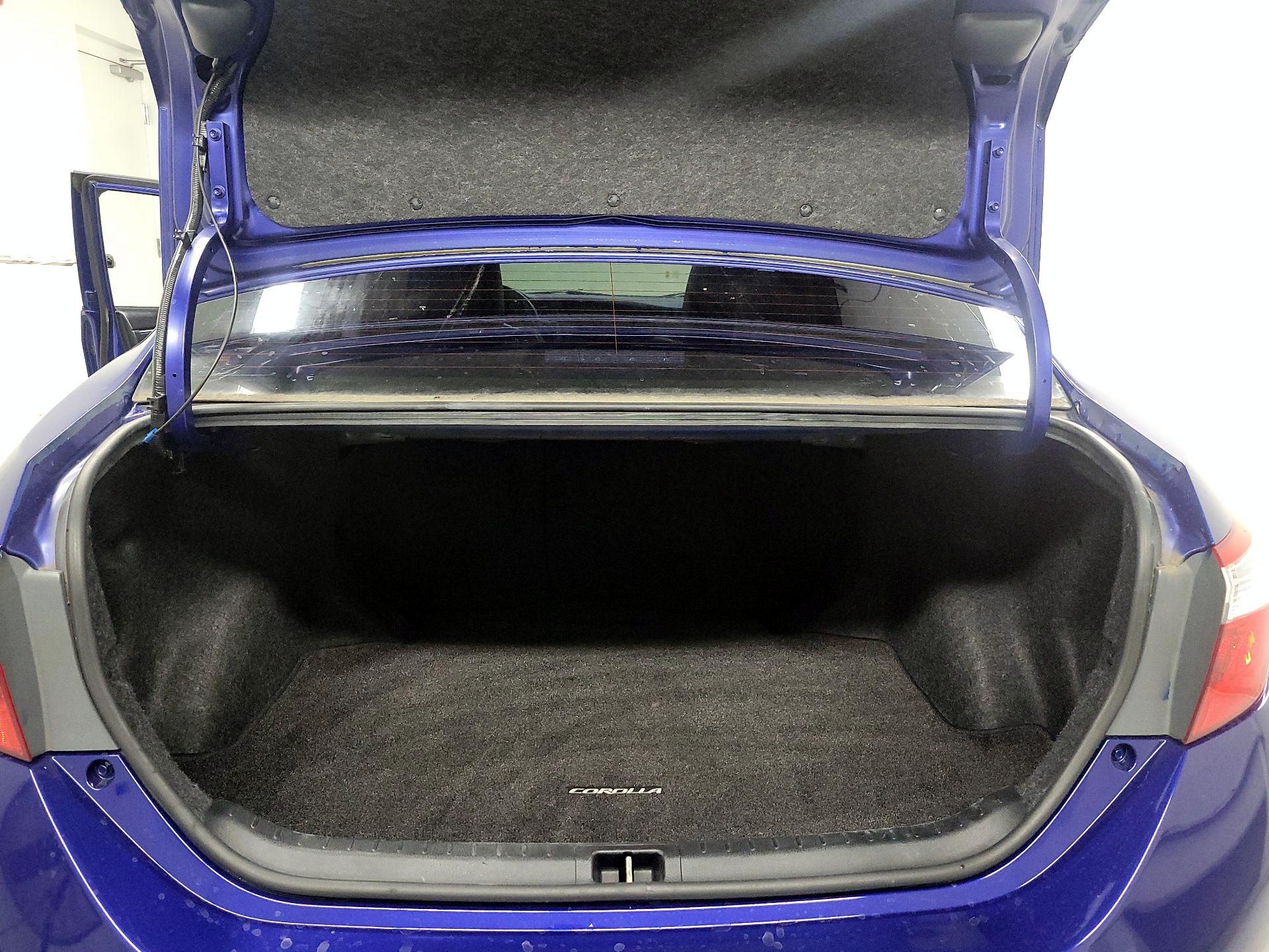 Thumbnail: 2015 Toyota Corolla - 20