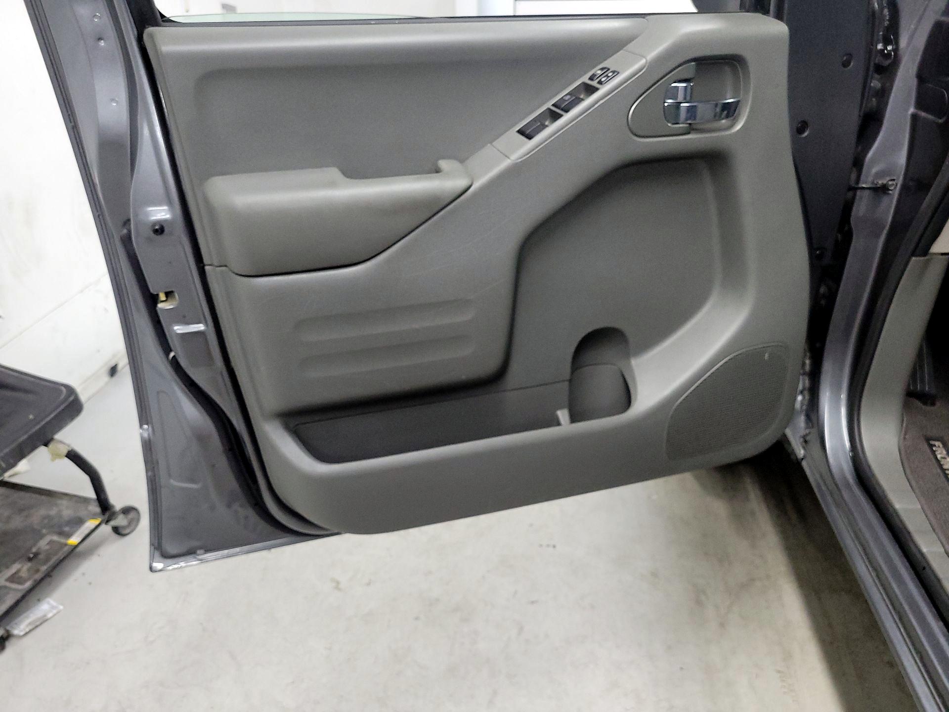 Thumbnail: 2016 Nissan Frontier - 12