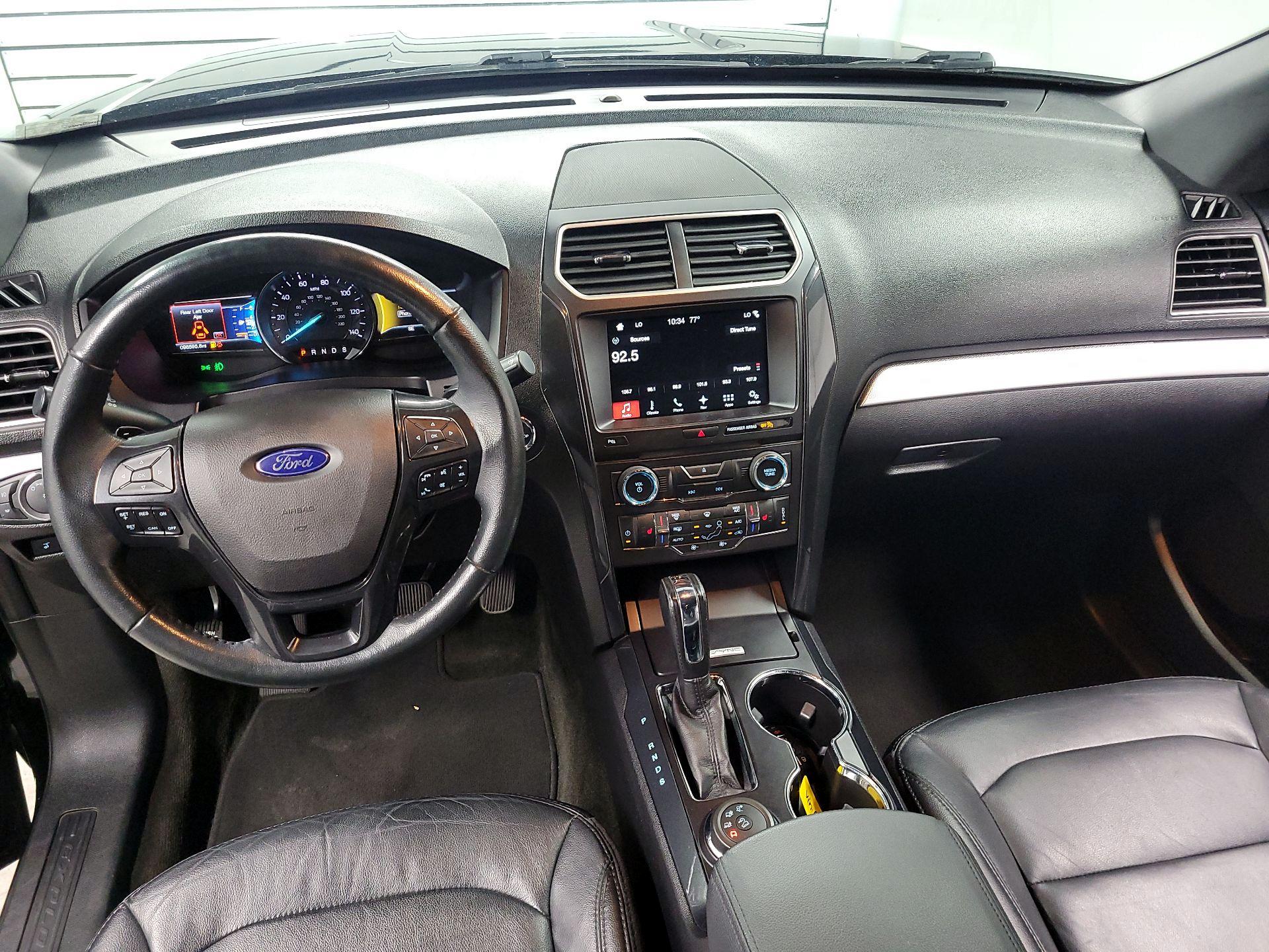 Thumbnail: 2017 Ford Explorer - 9