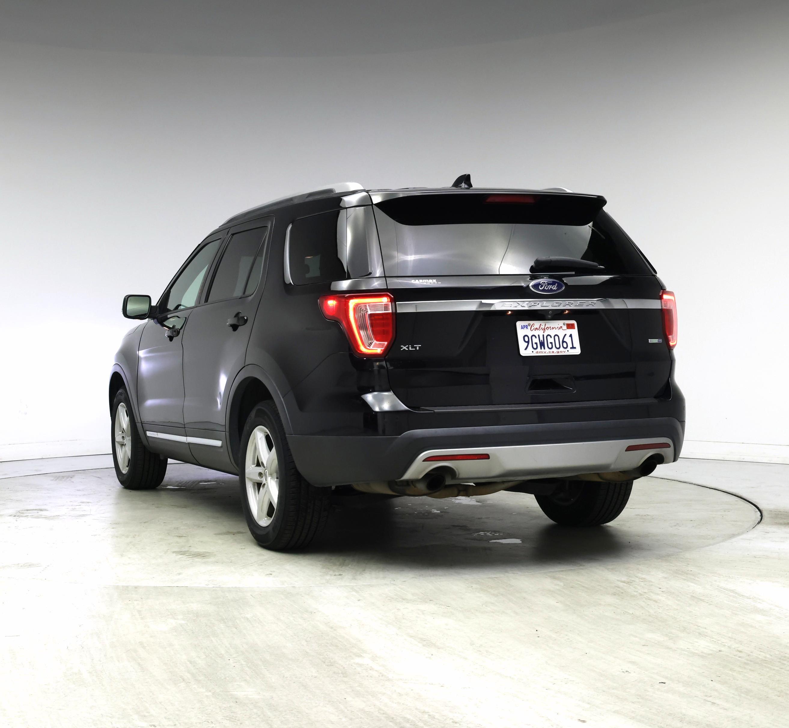 Thumbnail: 2017 Ford Explorer - 2