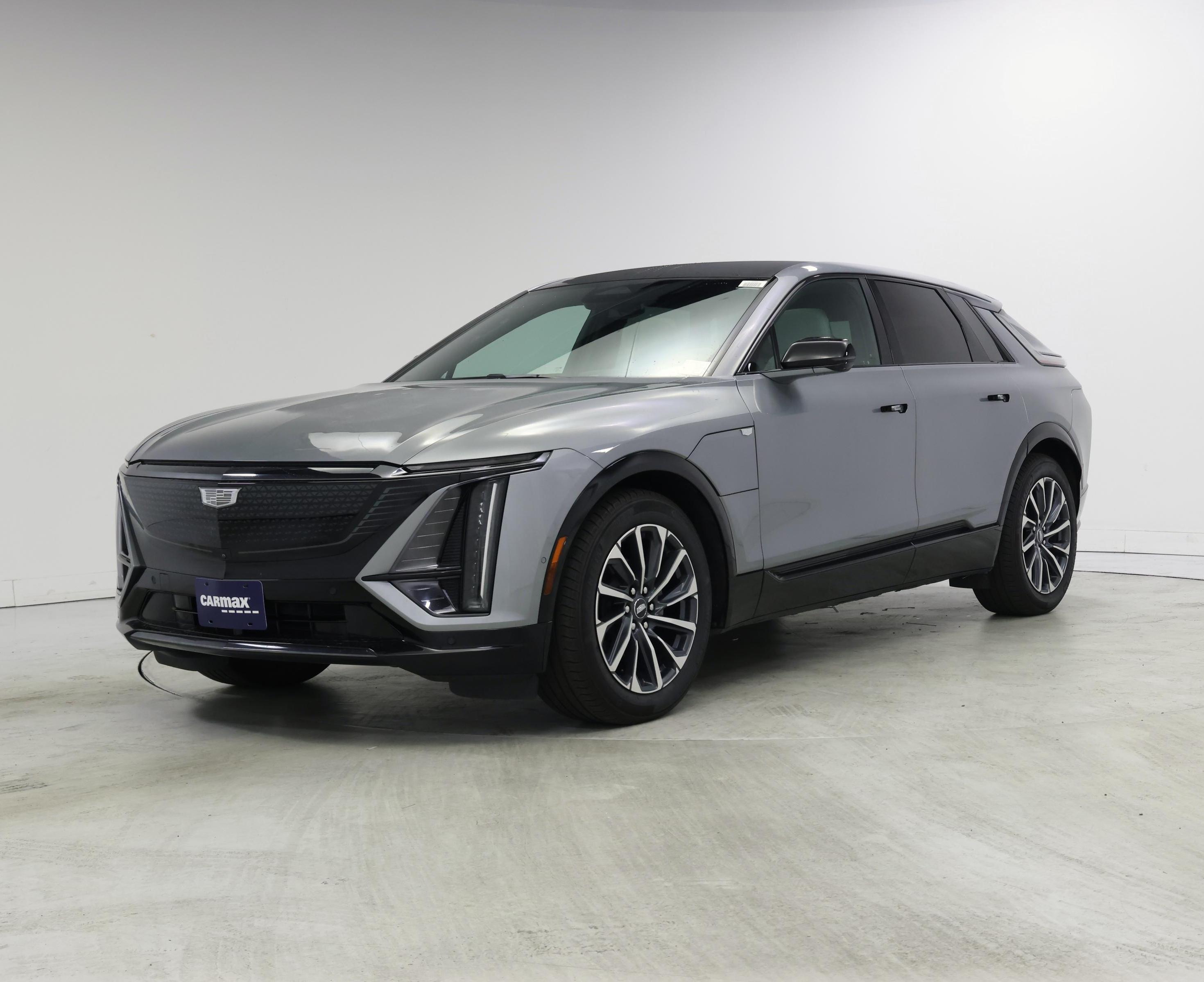 Thumbnail: 2024 Cadillac Lyriq - 4