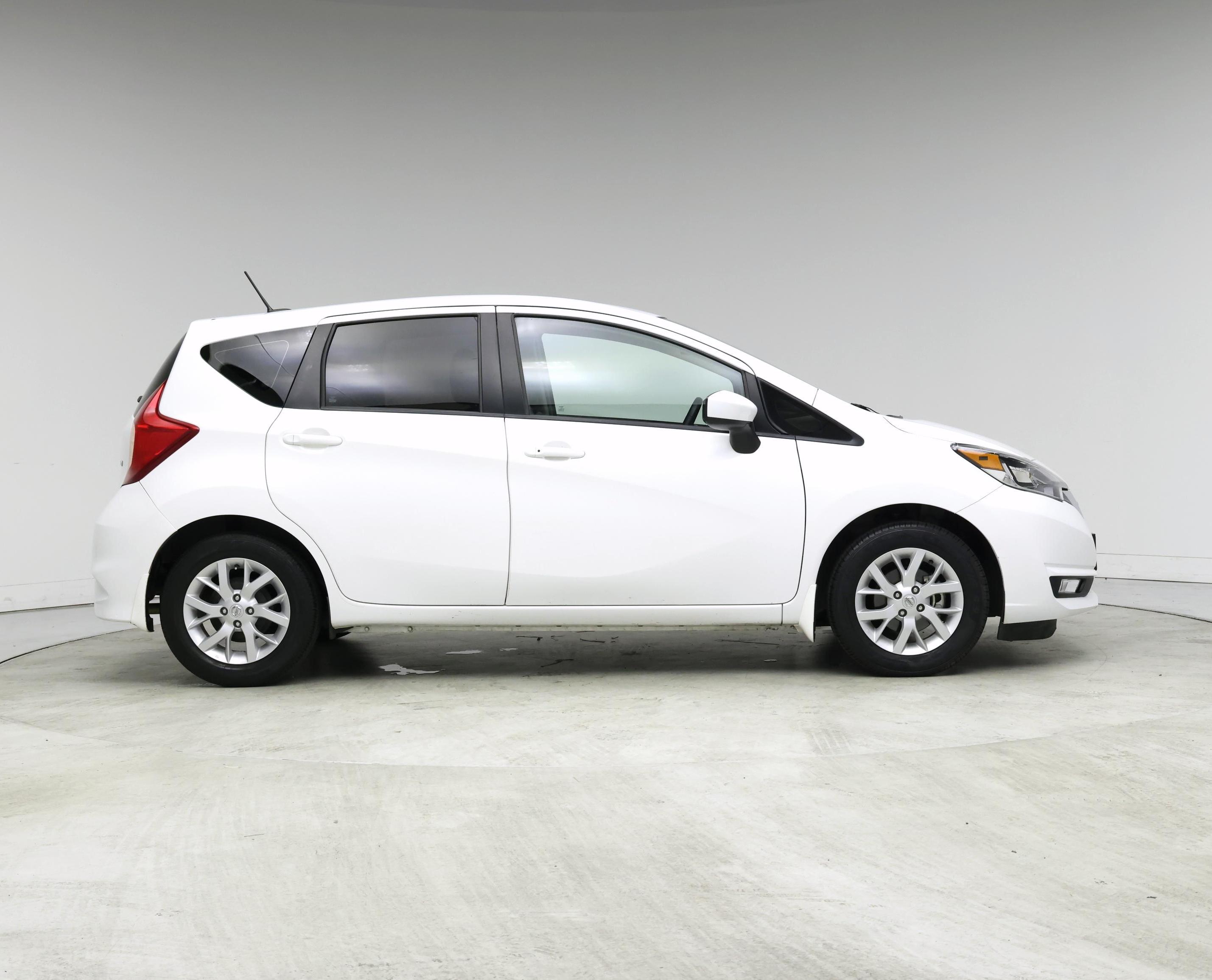 Thumbnail: 2018 Nissan Versa Note - 7