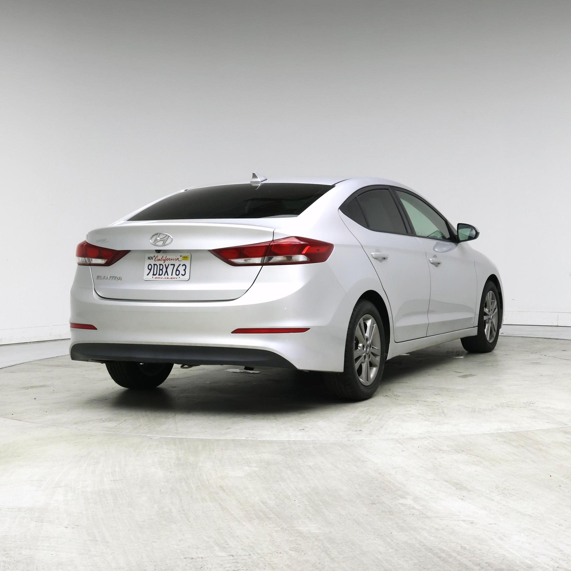 Thumbnail: 2018 Hyundai Elantra - 8