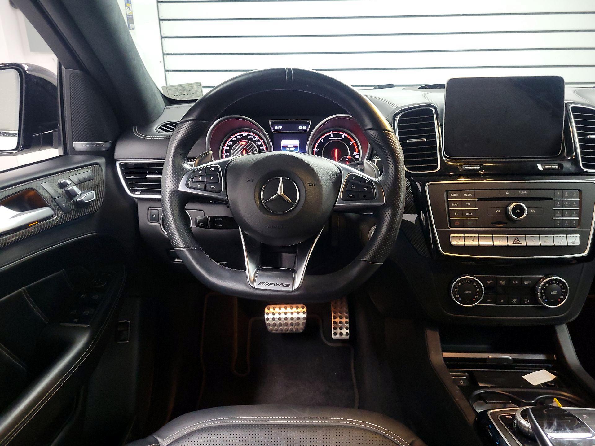 Thumbnail: 2017 Mercedes-Benz GL-Class - 10