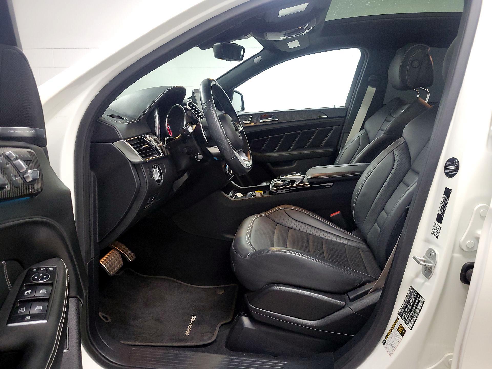 Thumbnail: 2017 Mercedes-Benz GL-Class - 11