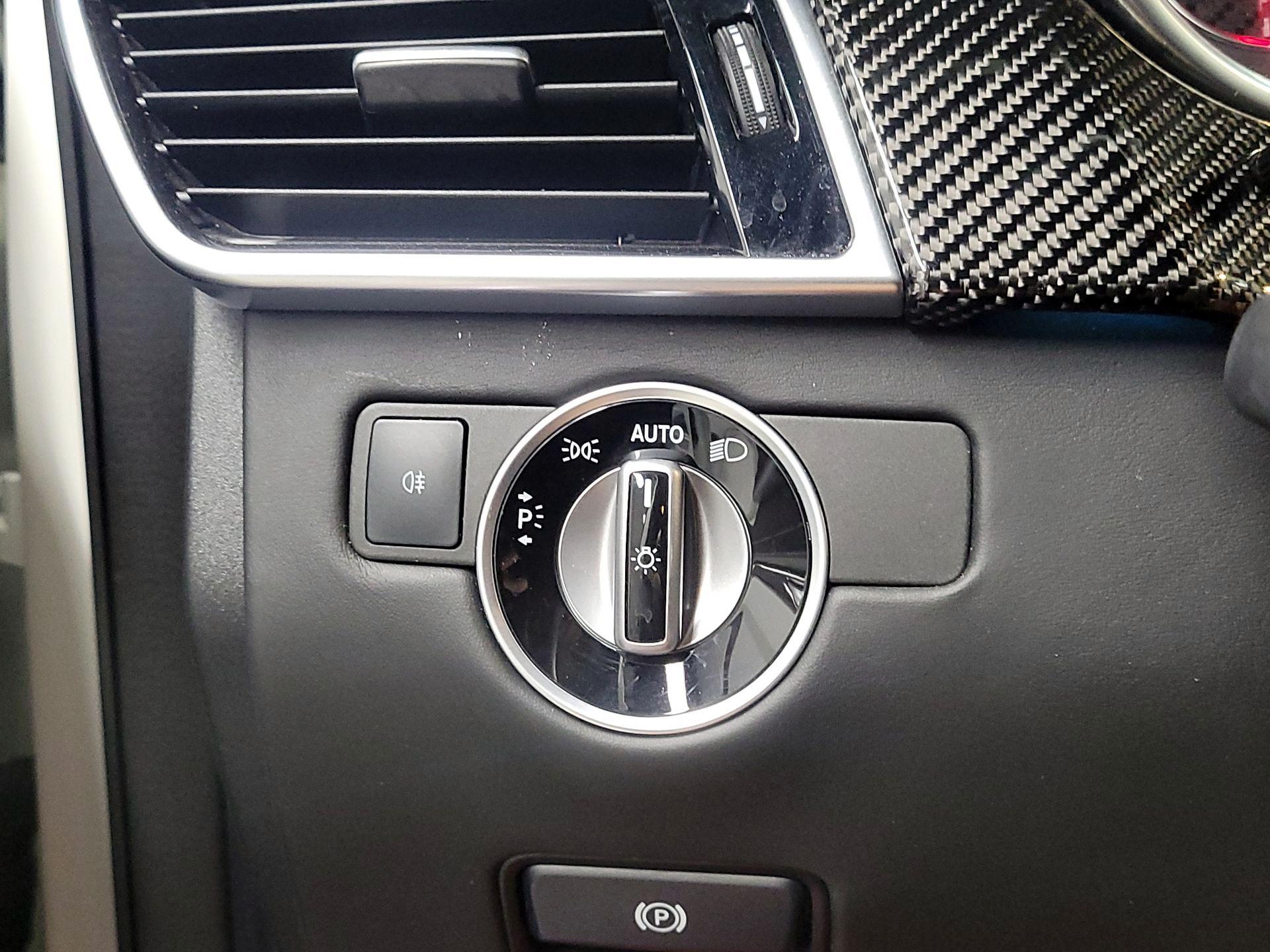 Thumbnail: 2017 Mercedes-Benz GL-Class - 13