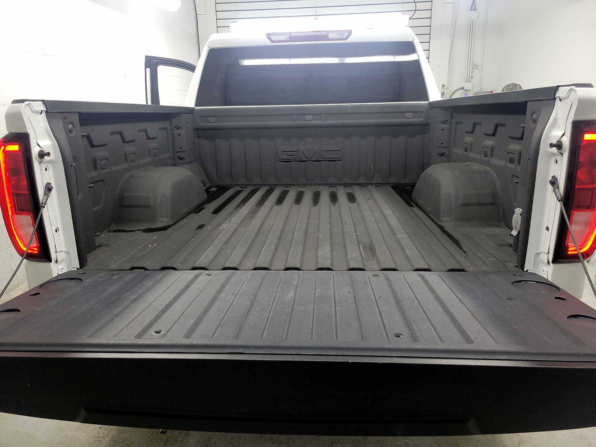 Thumbnail: 2024 GMC Sierra 1500 - 19