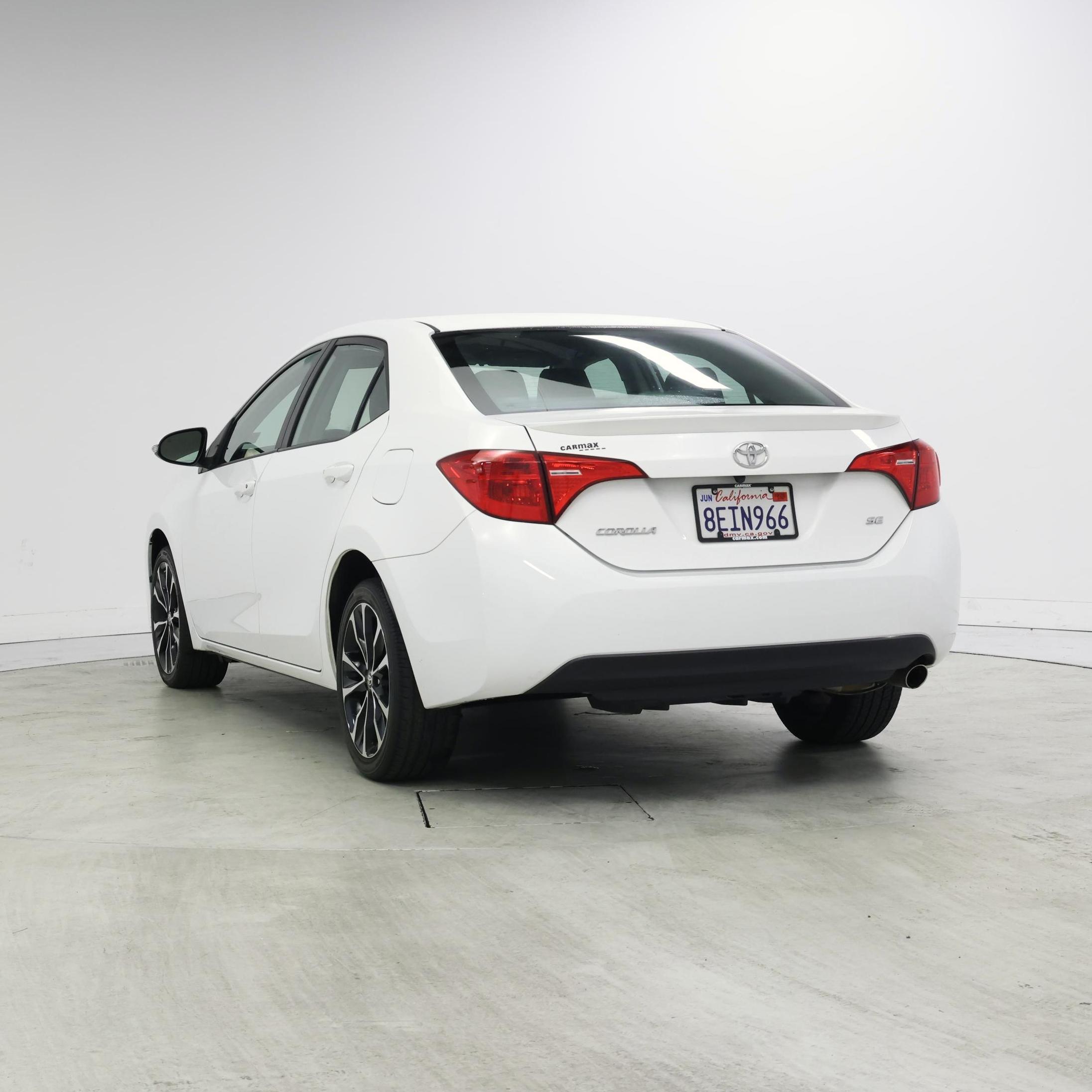 Thumbnail: 2018 Toyota Corolla - 2