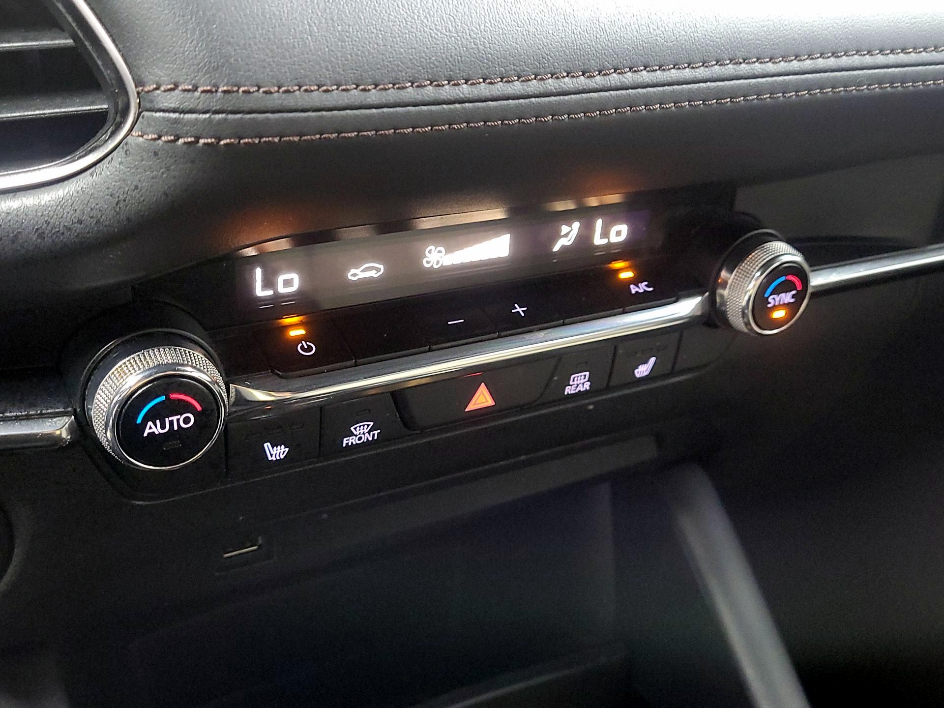 Thumbnail: 2019 Mazda Mazda3 - 16