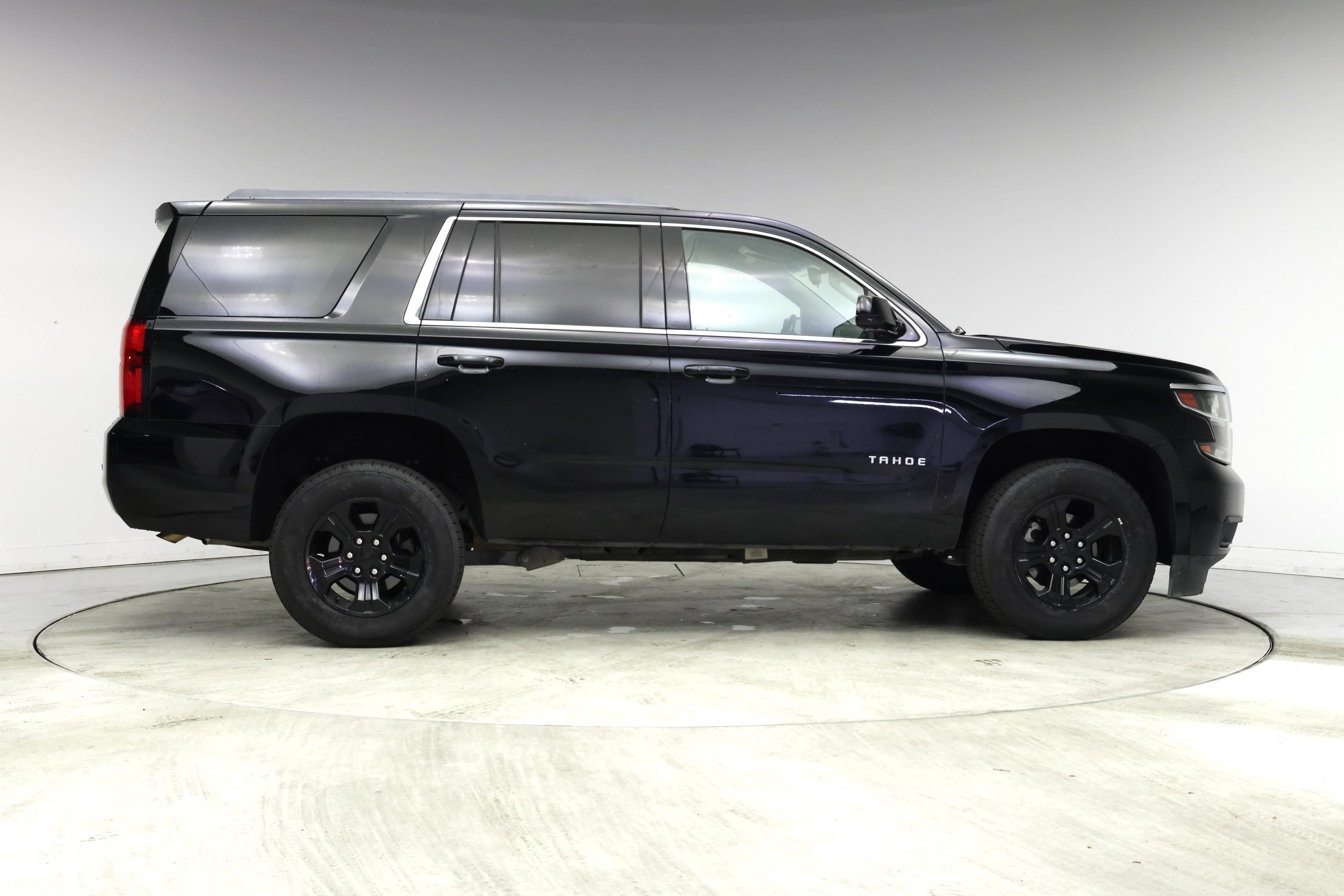 Thumbnail: 2019 Chevrolet Tahoe - 7