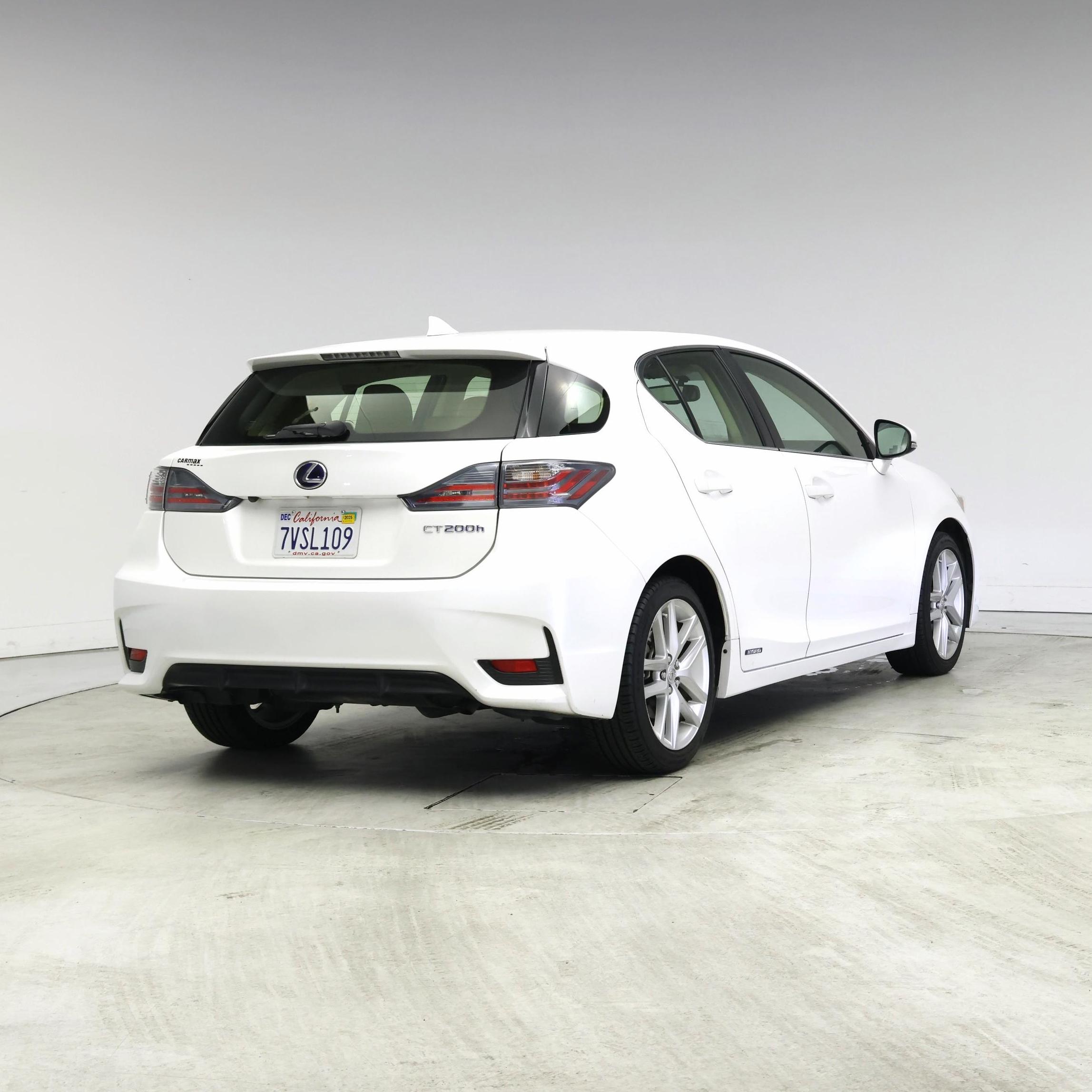 Thumbnail: 2017 Lexus CT - 8